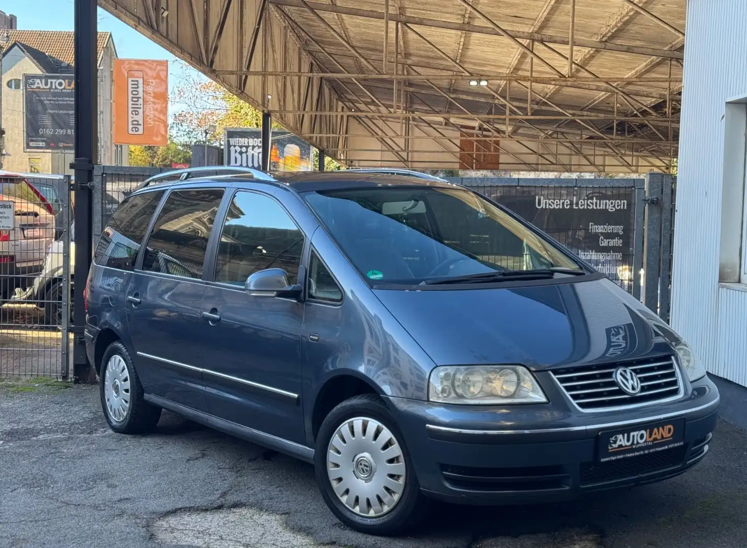 Volkswagen Sharan Comfortline 1.9TDI*AUTOMATIK*7Sitzer*AHK* Grau - 1