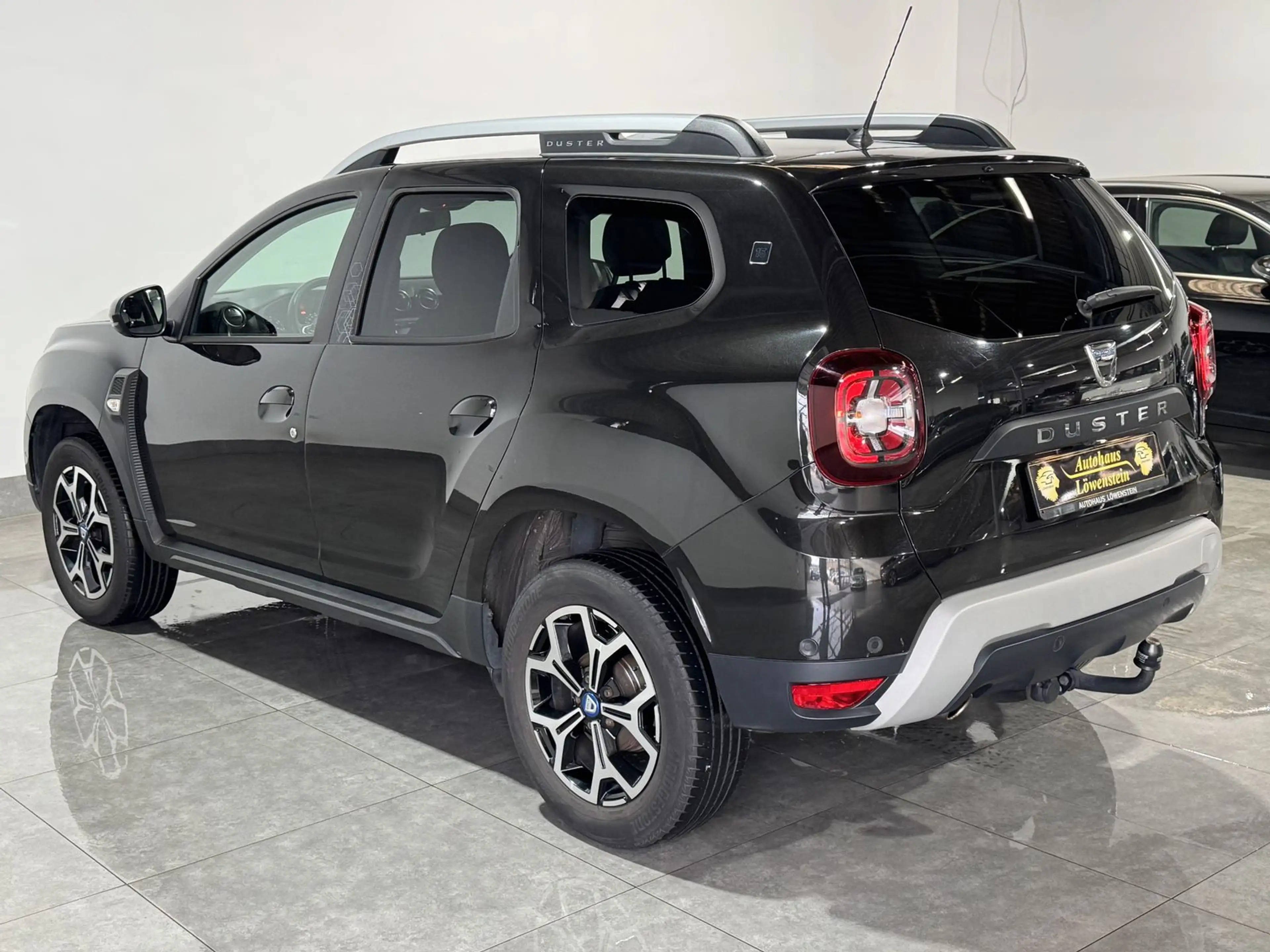 Dacia Duster Access*1.HAND*LPG*KAMERA*TOTWINKEL*SHZ* — photo 7