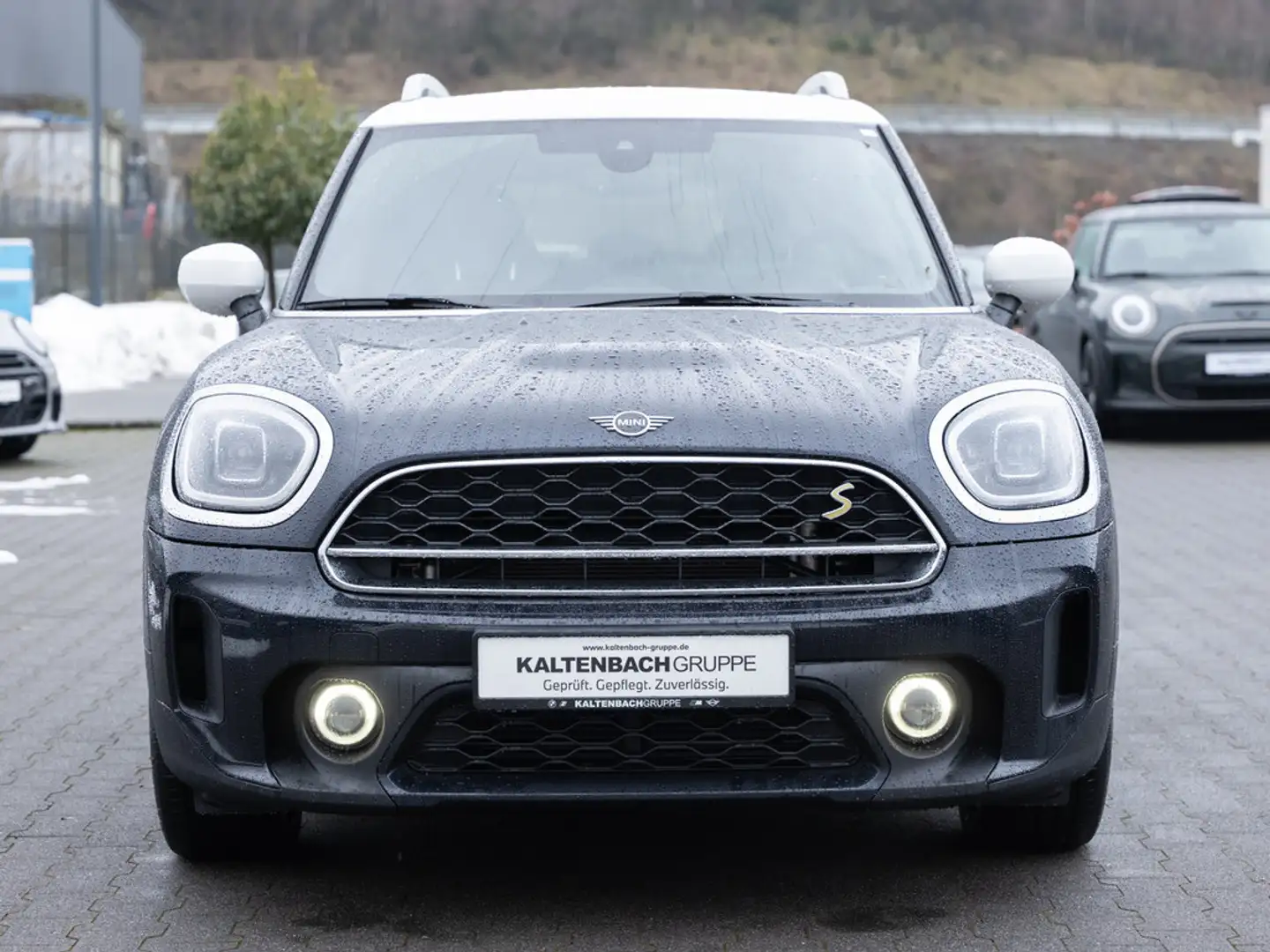 MINI Cooper SE Countryman Schwarz - 2