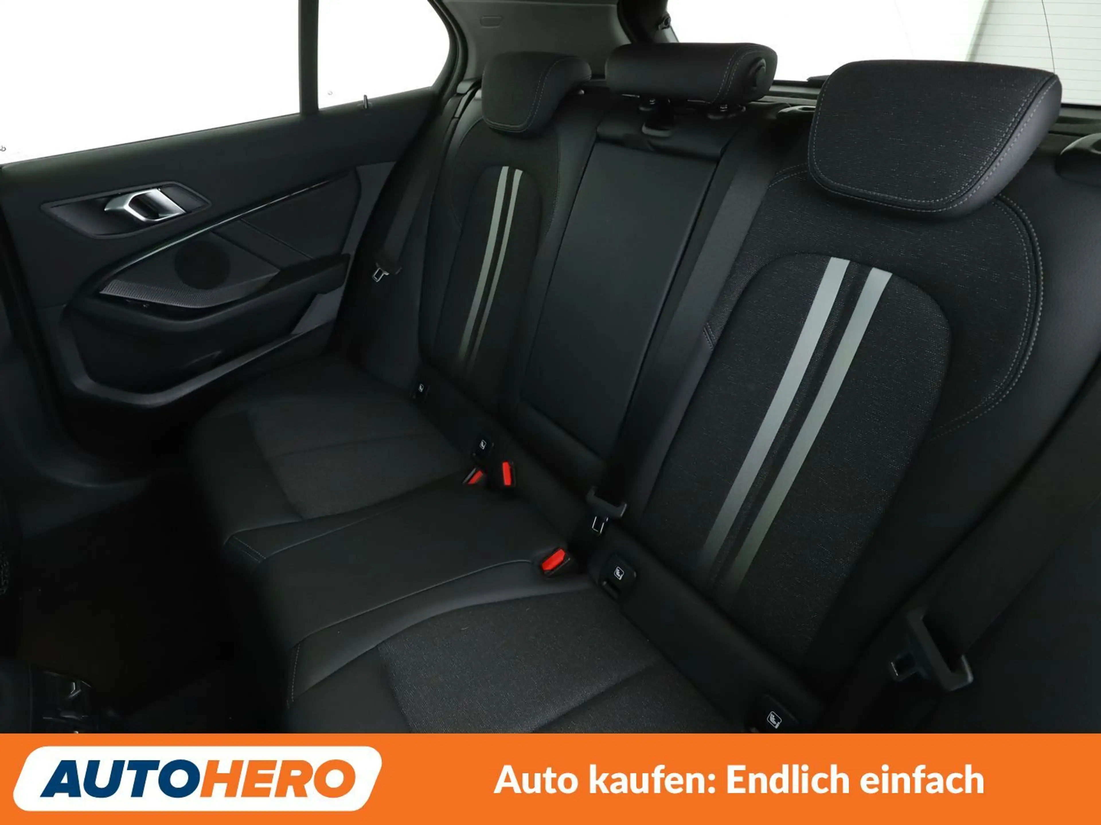 BMW 120 120d xDrive Sport Line Aut.*LED*TEMPO*PDC*SHZ* — photo 14