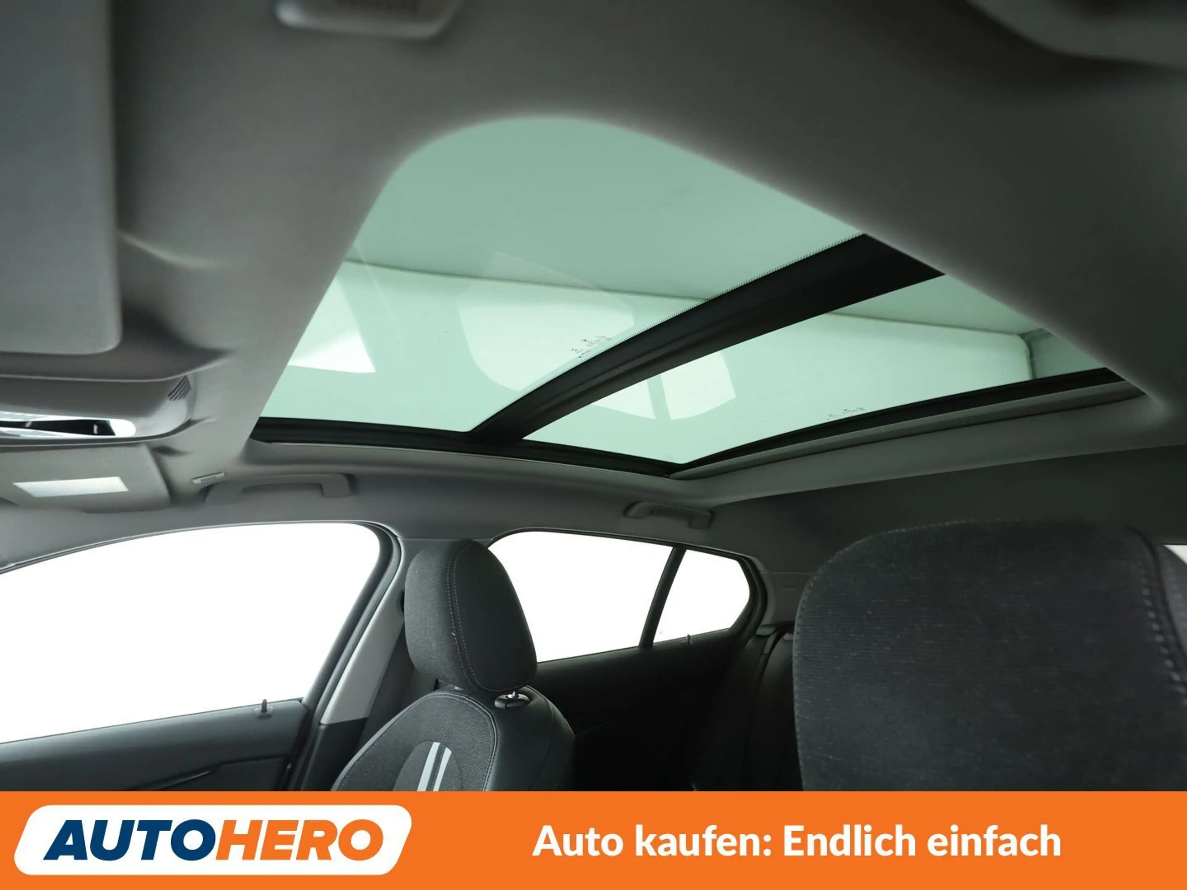 BMW 120 120d xDrive Sport Line Aut.*LED*TEMPO*PDC*SHZ* — photo 28