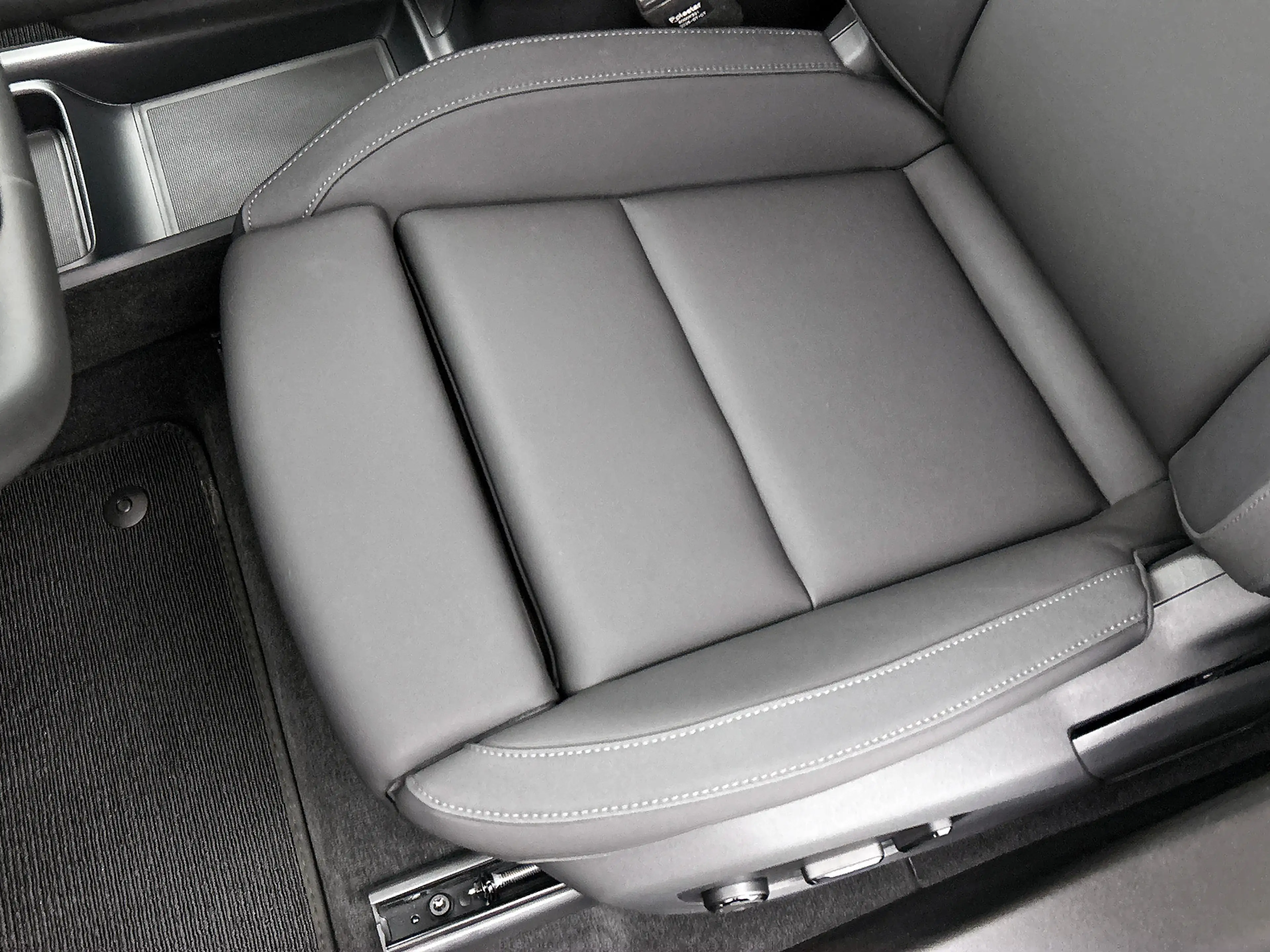 Polestar 4 Long Range Single motor Plus 100 kWh 22 kW lader, — photo 21