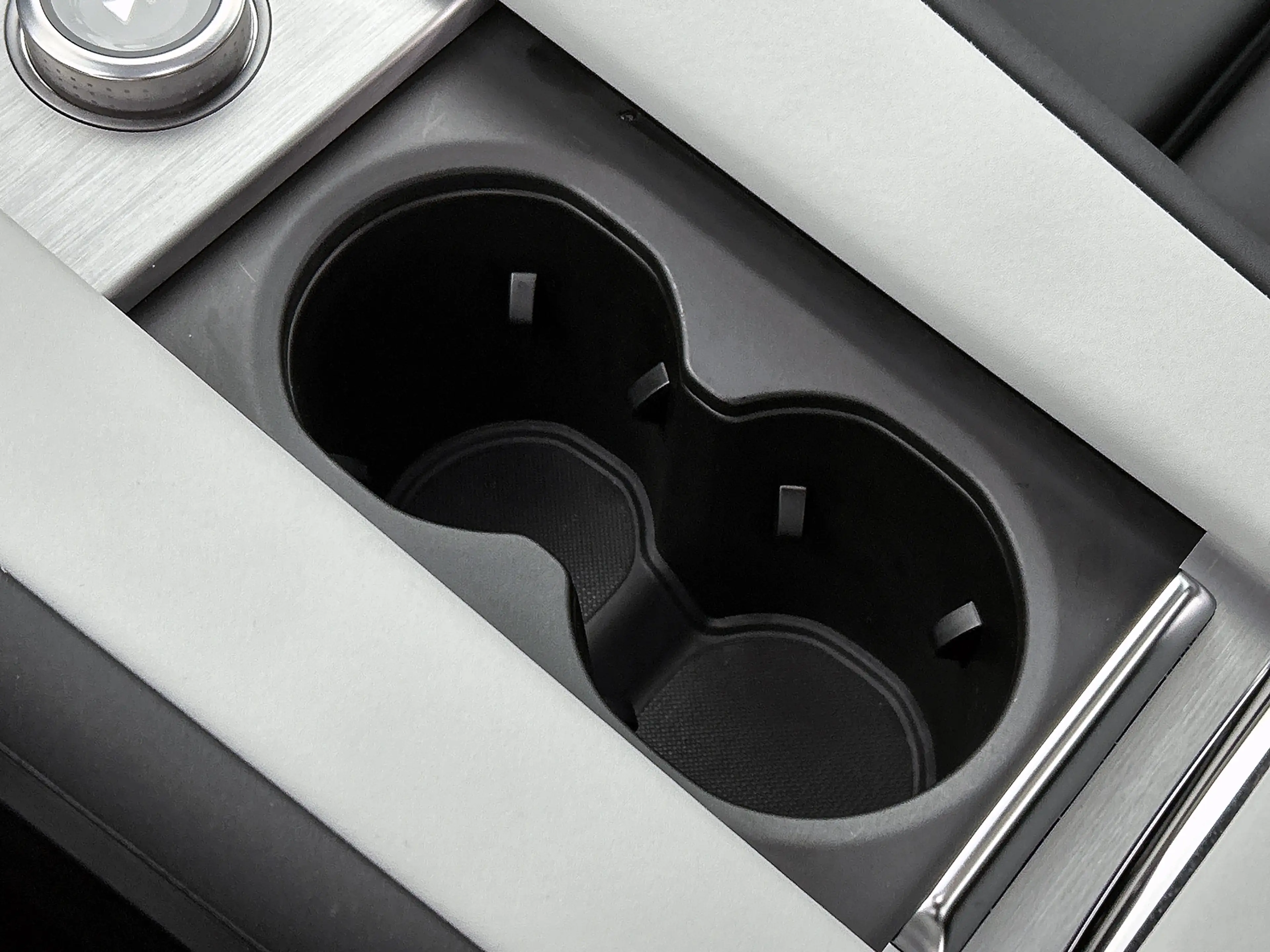 Polestar 4 Long Range Single motor Plus 100 kWh 22 kW lader, — photo 13