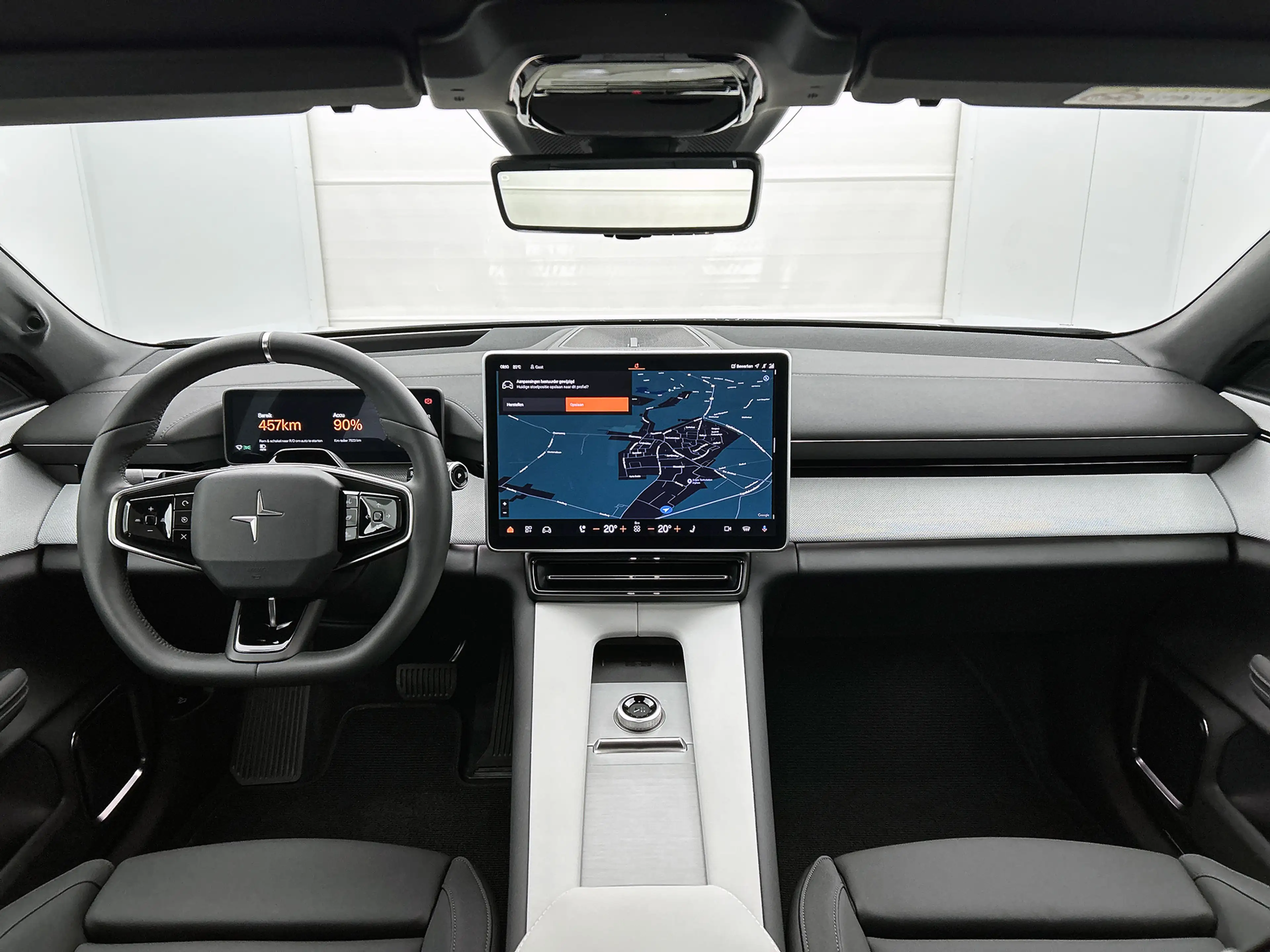 Polestar 4 Long Range Single motor Plus 100 kWh 22 kW lader, — photo 23