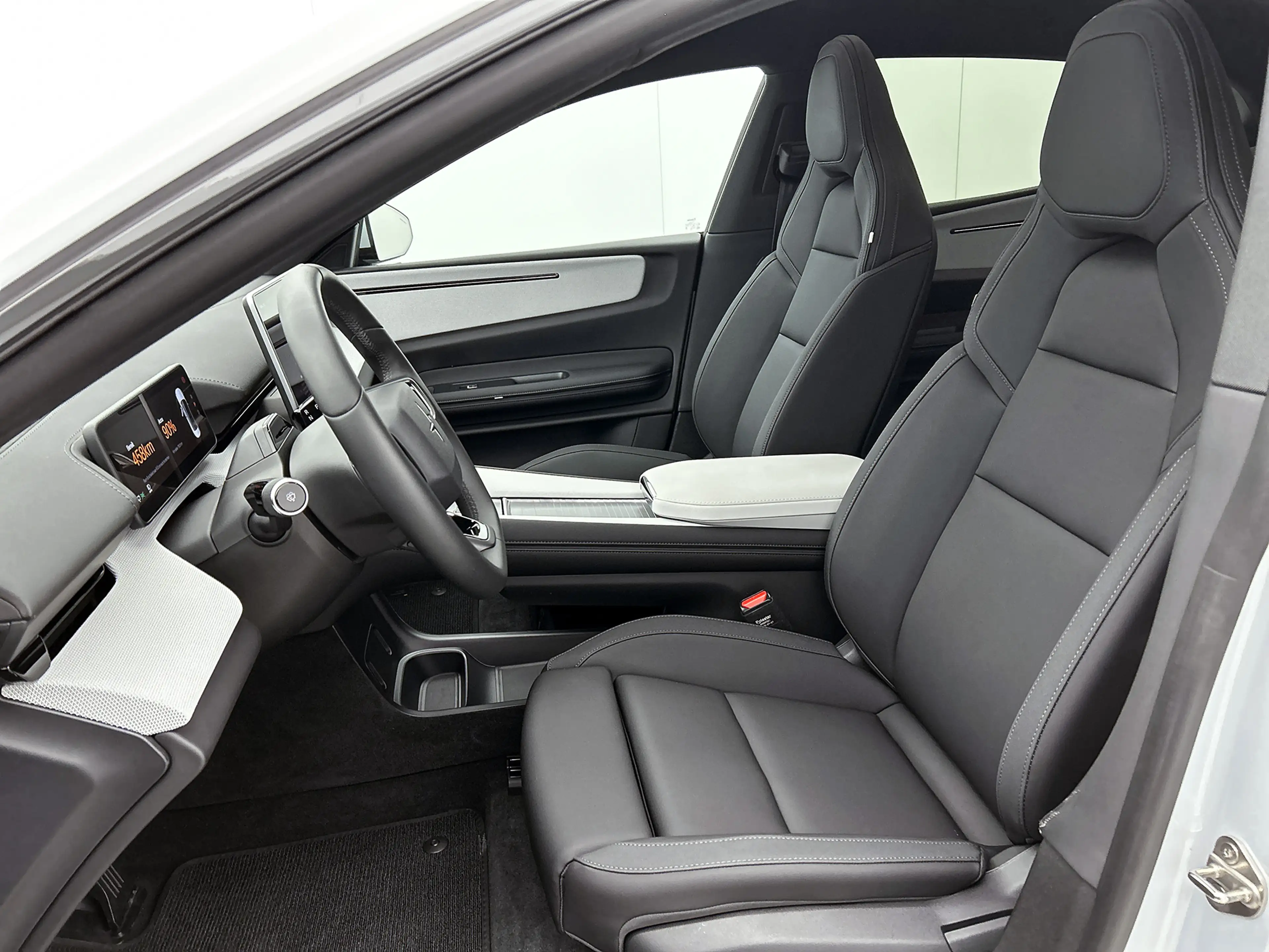Polestar 4 Long Range Single motor Plus 100 kWh 22 kW lader, — photo 43