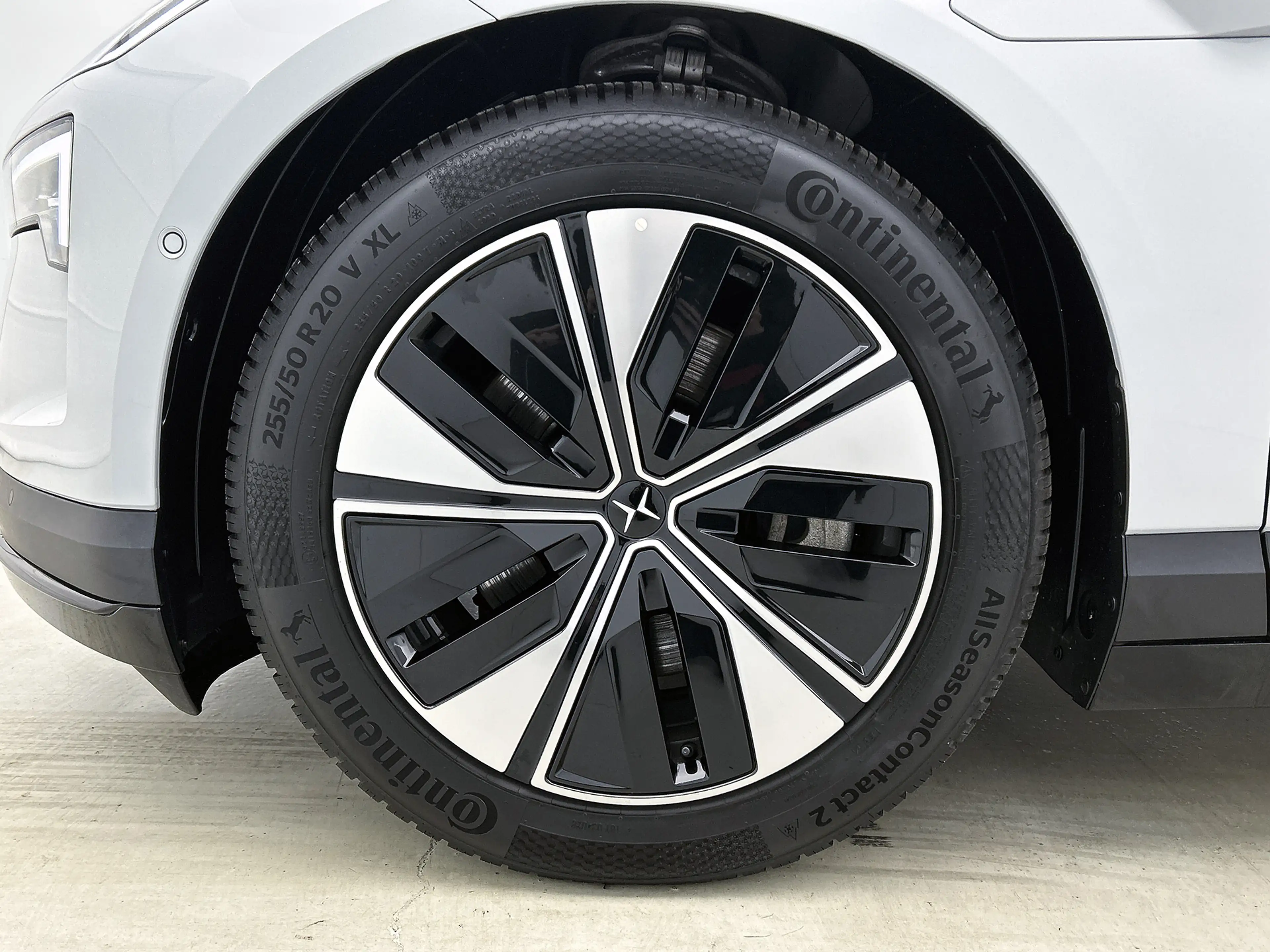 Polestar 4 Long Range Single motor Plus 100 kWh 22 kW lader, — photo 42