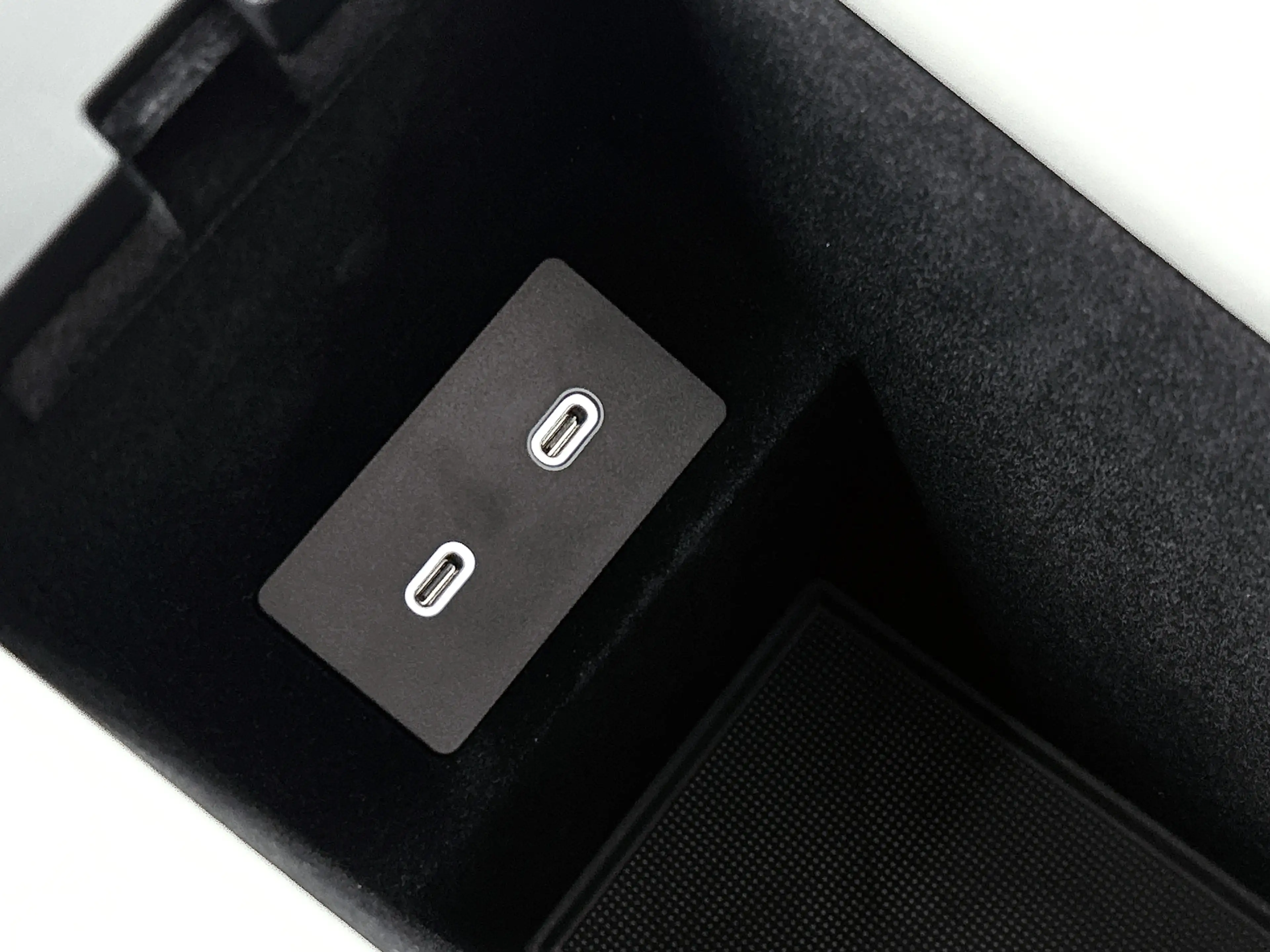 Polestar 4 Long Range Single motor Plus 100 kWh 22 kW lader, — photo 41