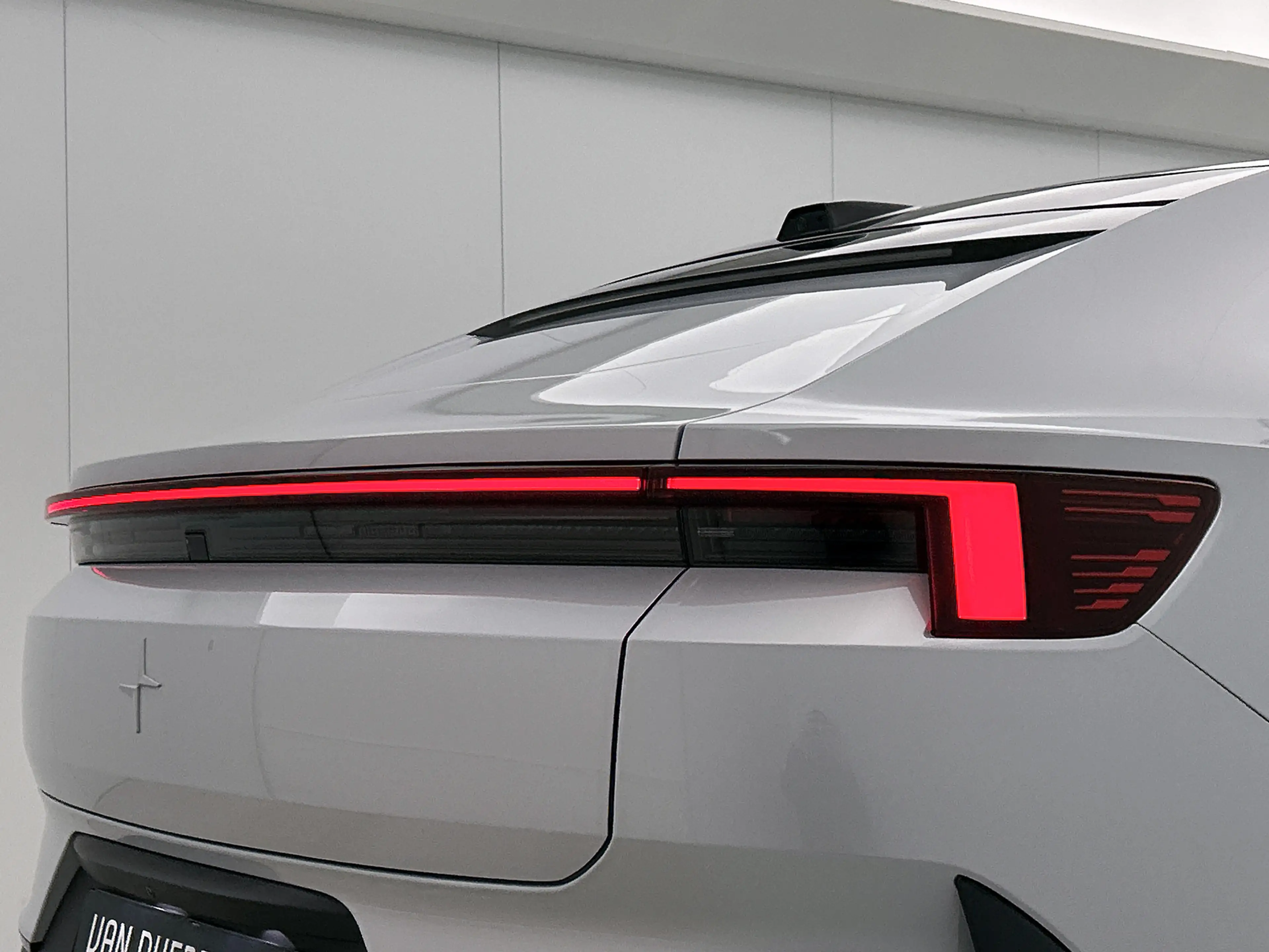 Polestar 4 Long Range Single motor Plus 100 kWh 22 kW lader, — photo 31