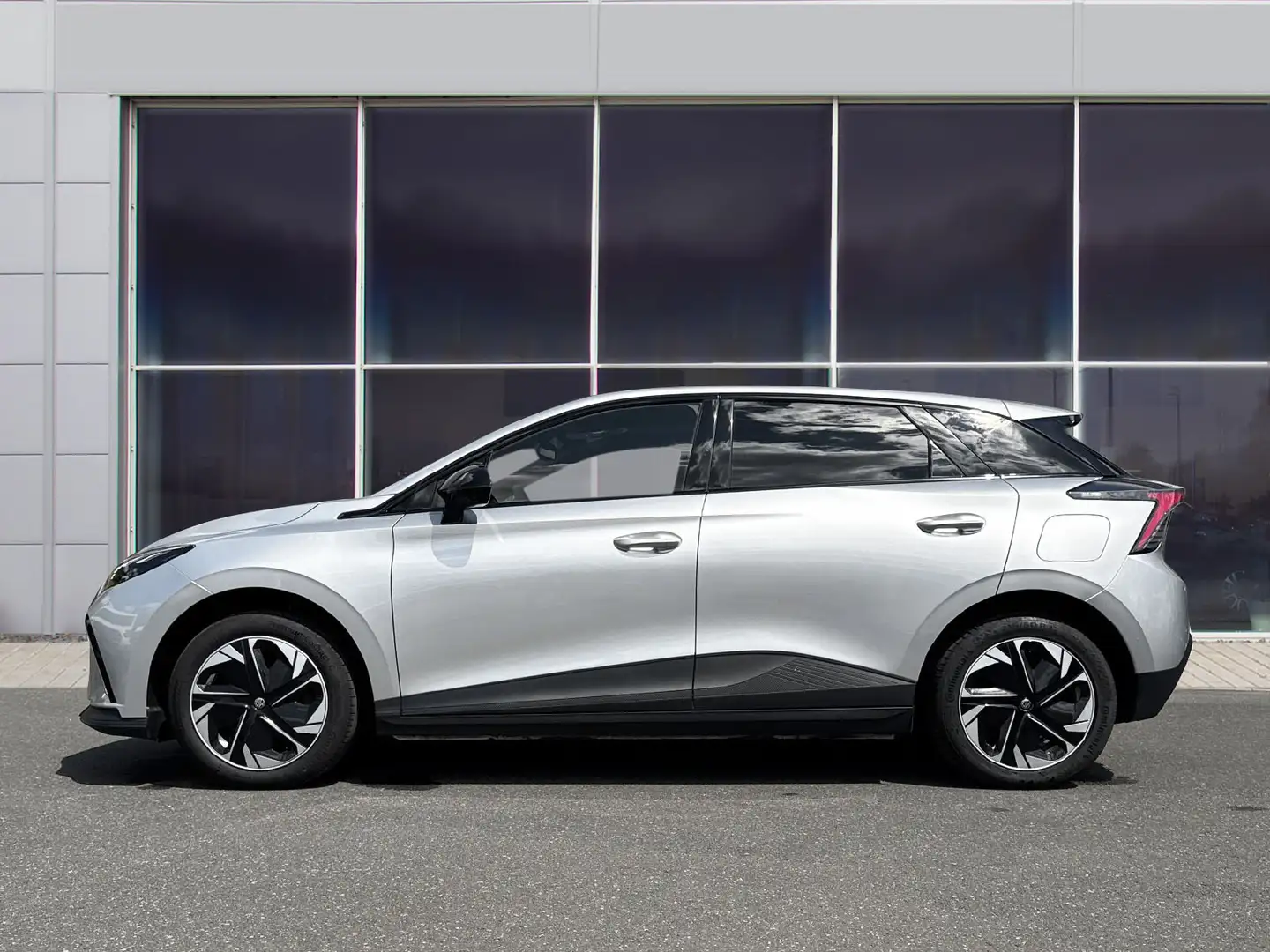 MG MG4 Luxury #RFK #64kWh Argent - 2