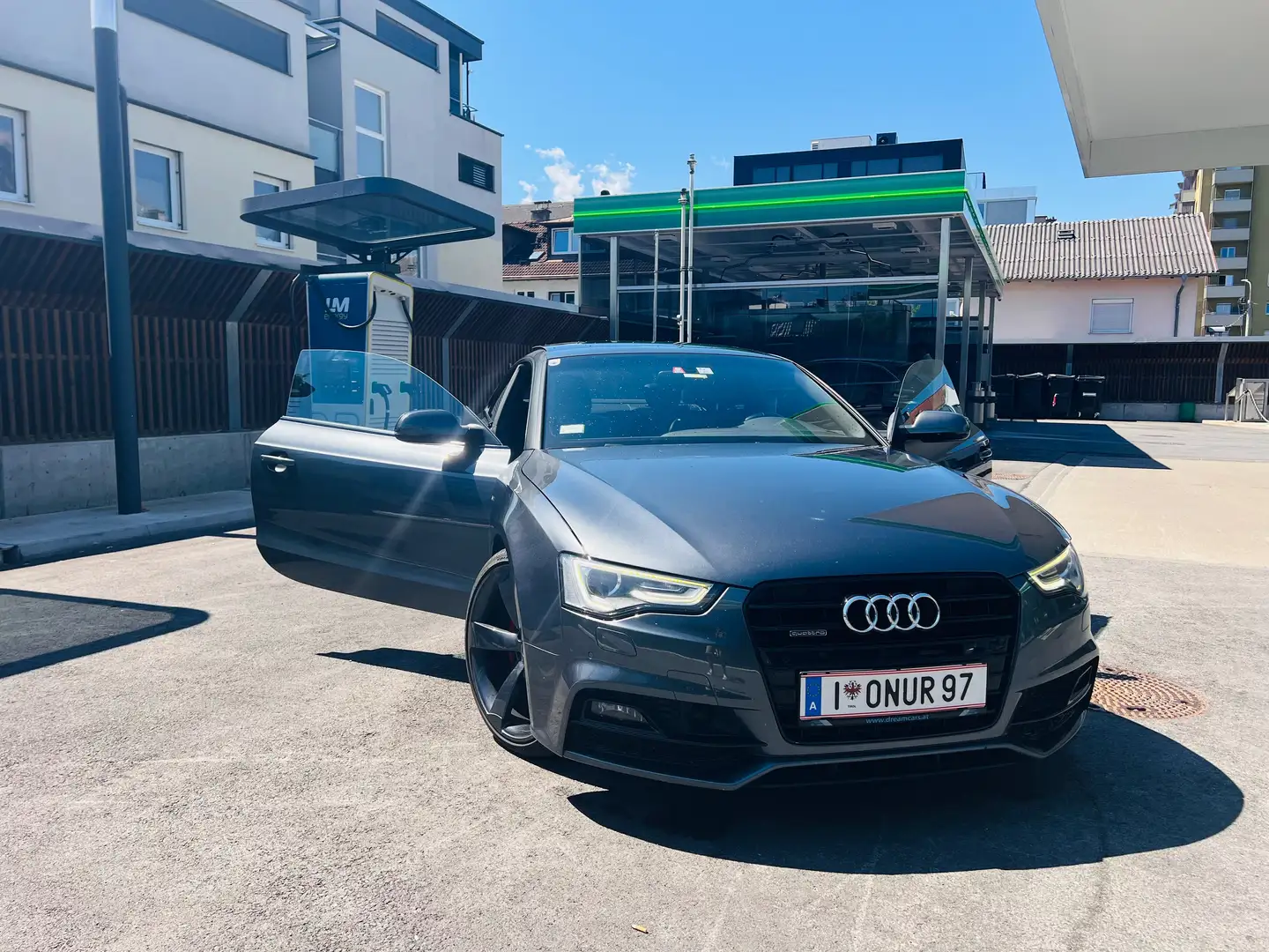 Audi A5 A5 Coupé 3,0 TDI quattro DPF S-tronic Grau - 1
