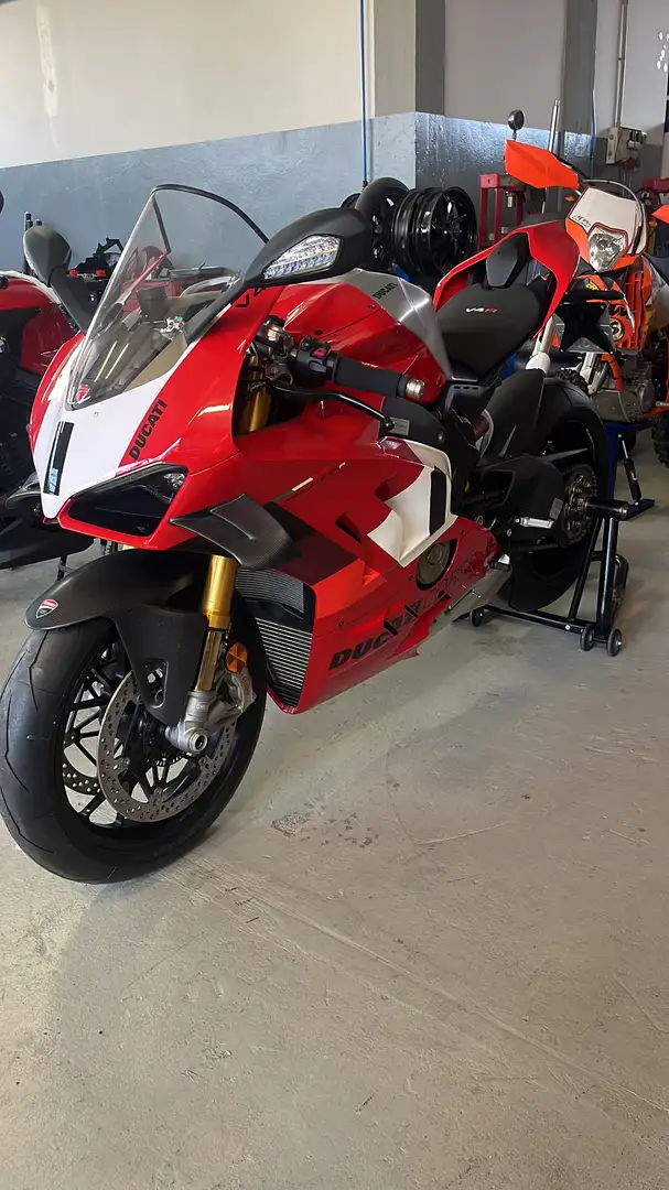 Ducati Panigale V4 R - 1