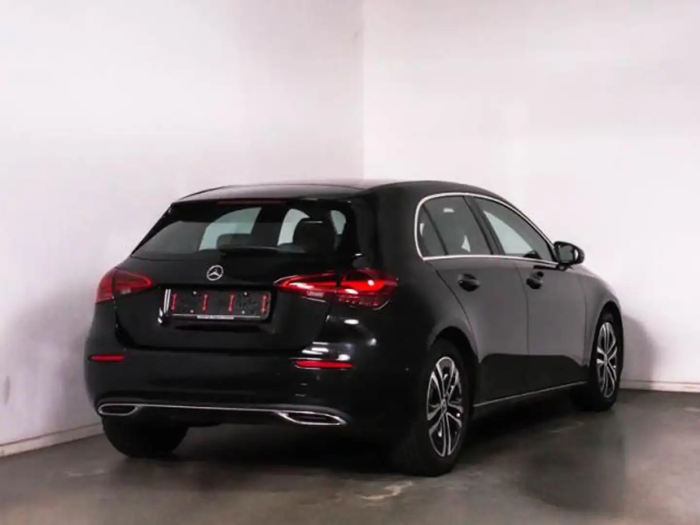 Mercedes-Benz A 180 Automatic Sport NEW MODEL HYBRID Nero - 2