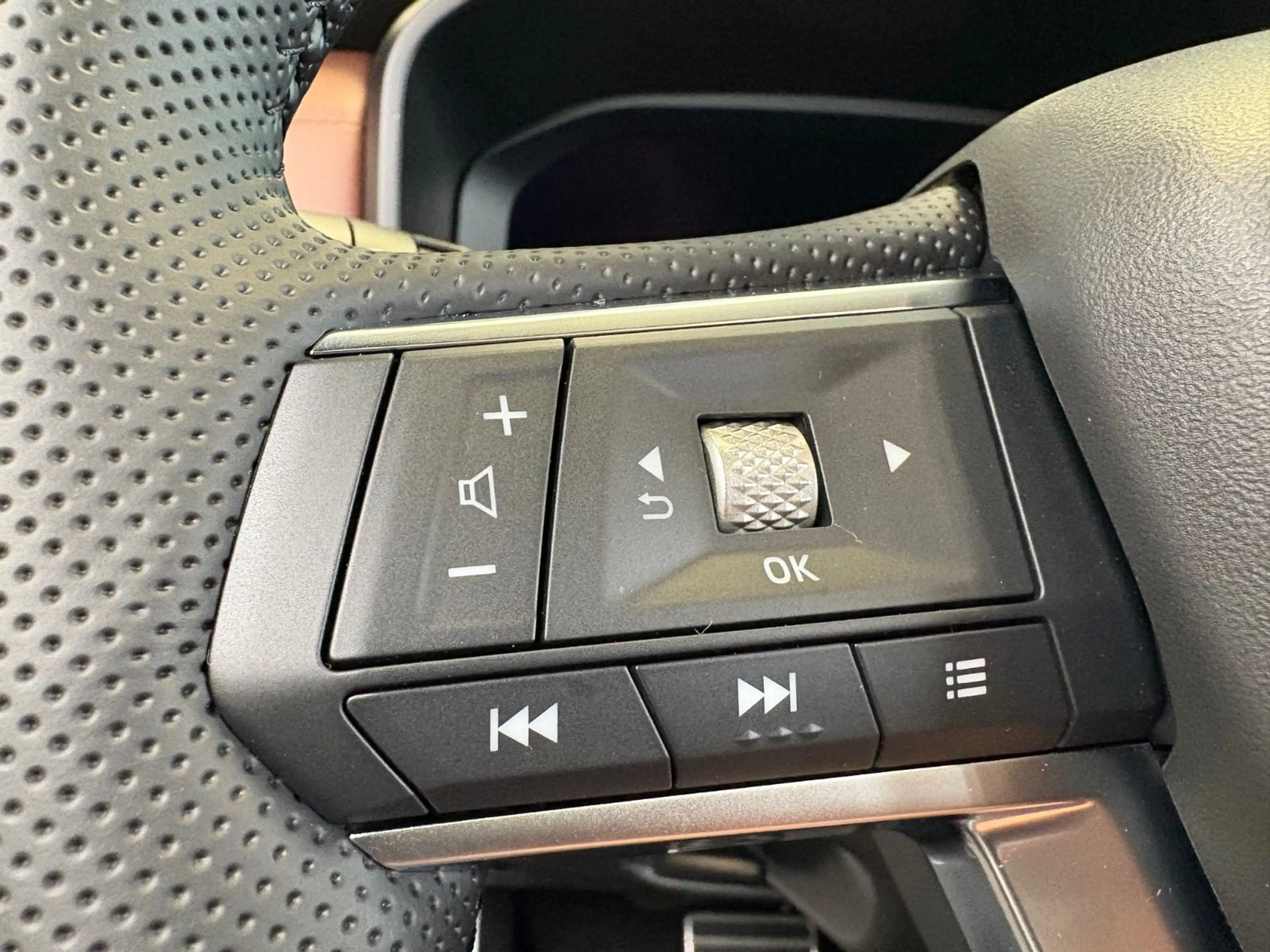 Mitsubishi Outlander 2.4 PHEV 4WD Top Luxury -Paket — photo 15