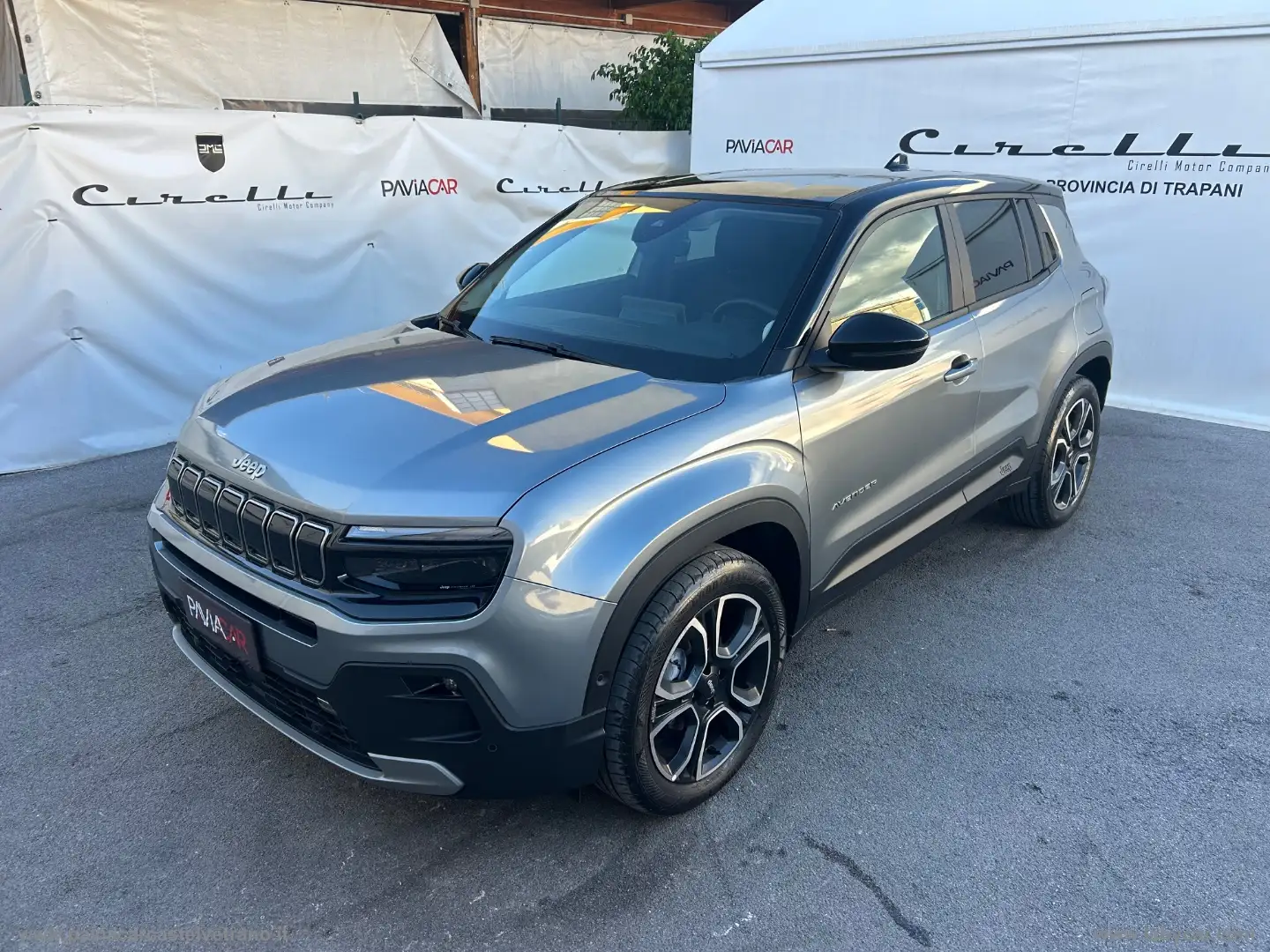 Jeep Avenger 1.2 Turbo Summit Gris - 2