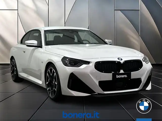 BMW 2 Series view 3