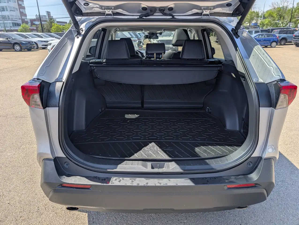 Toyota RAV 4 снимка Toyota RAV 4