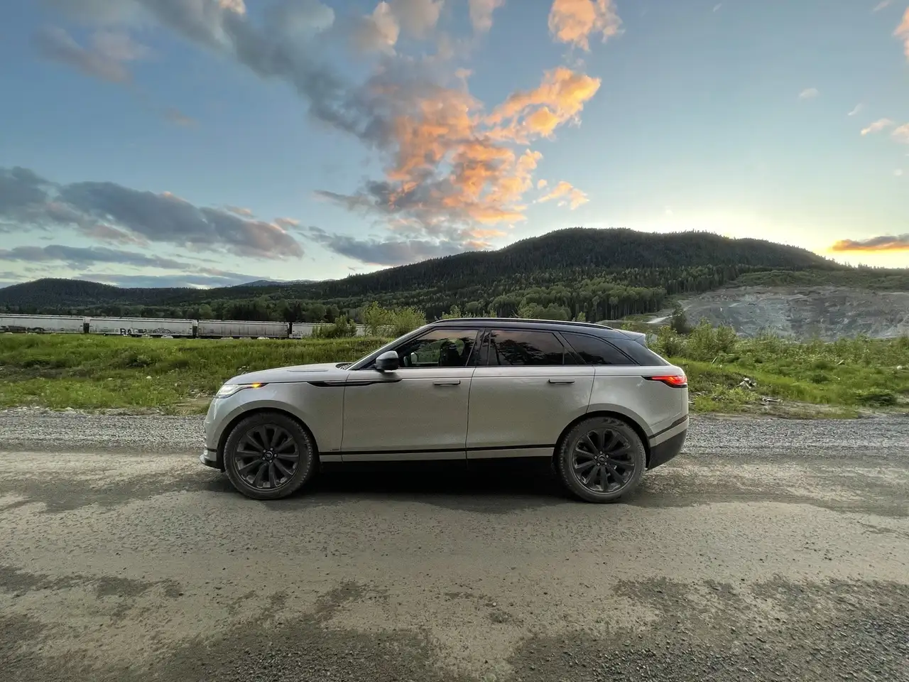 Land Rover Range Rover Velar снимка Land Rover Range Rover Velar