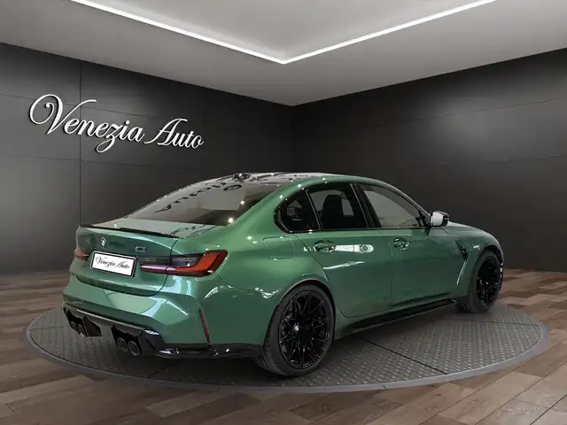 BMW M3 view 3
