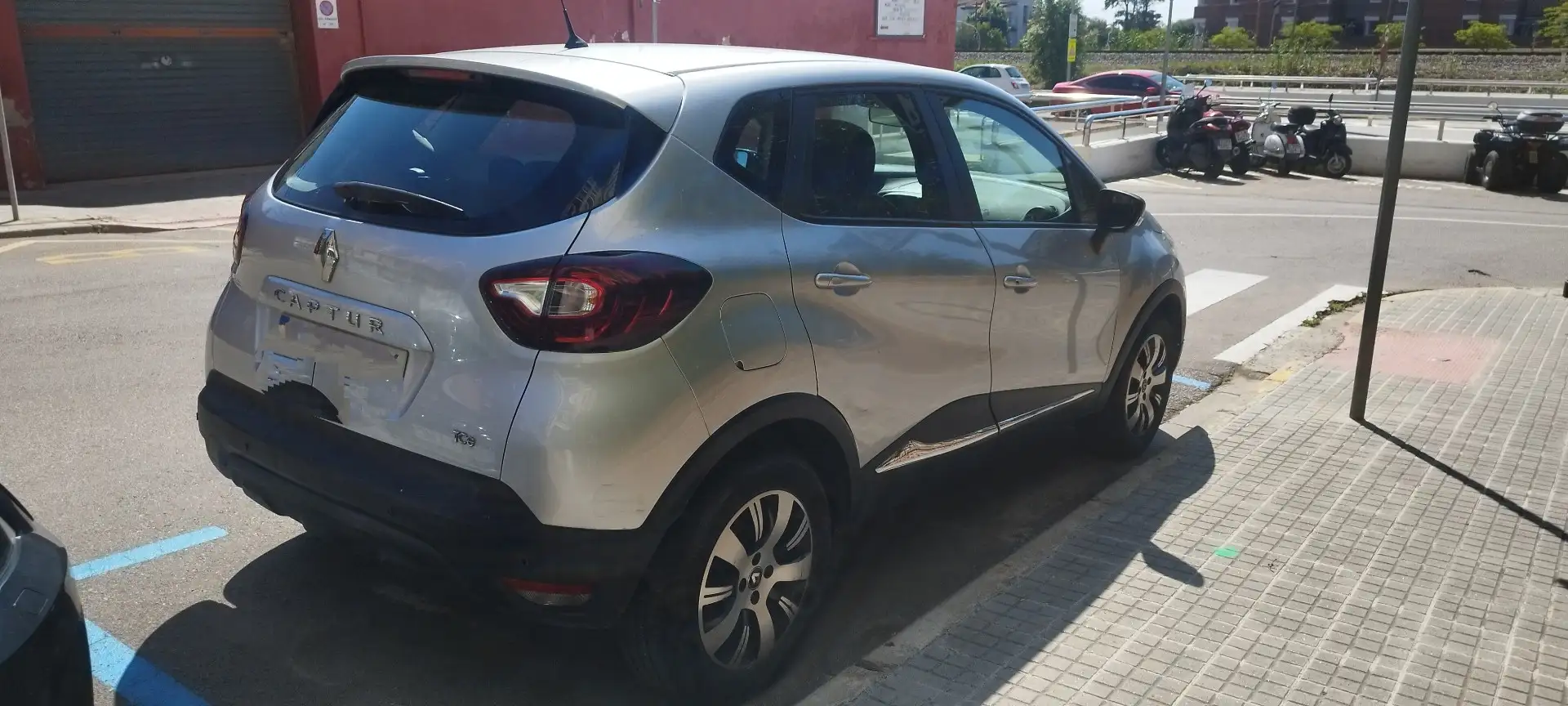 Renault Captur TCe Energy Zen 66kW - 1