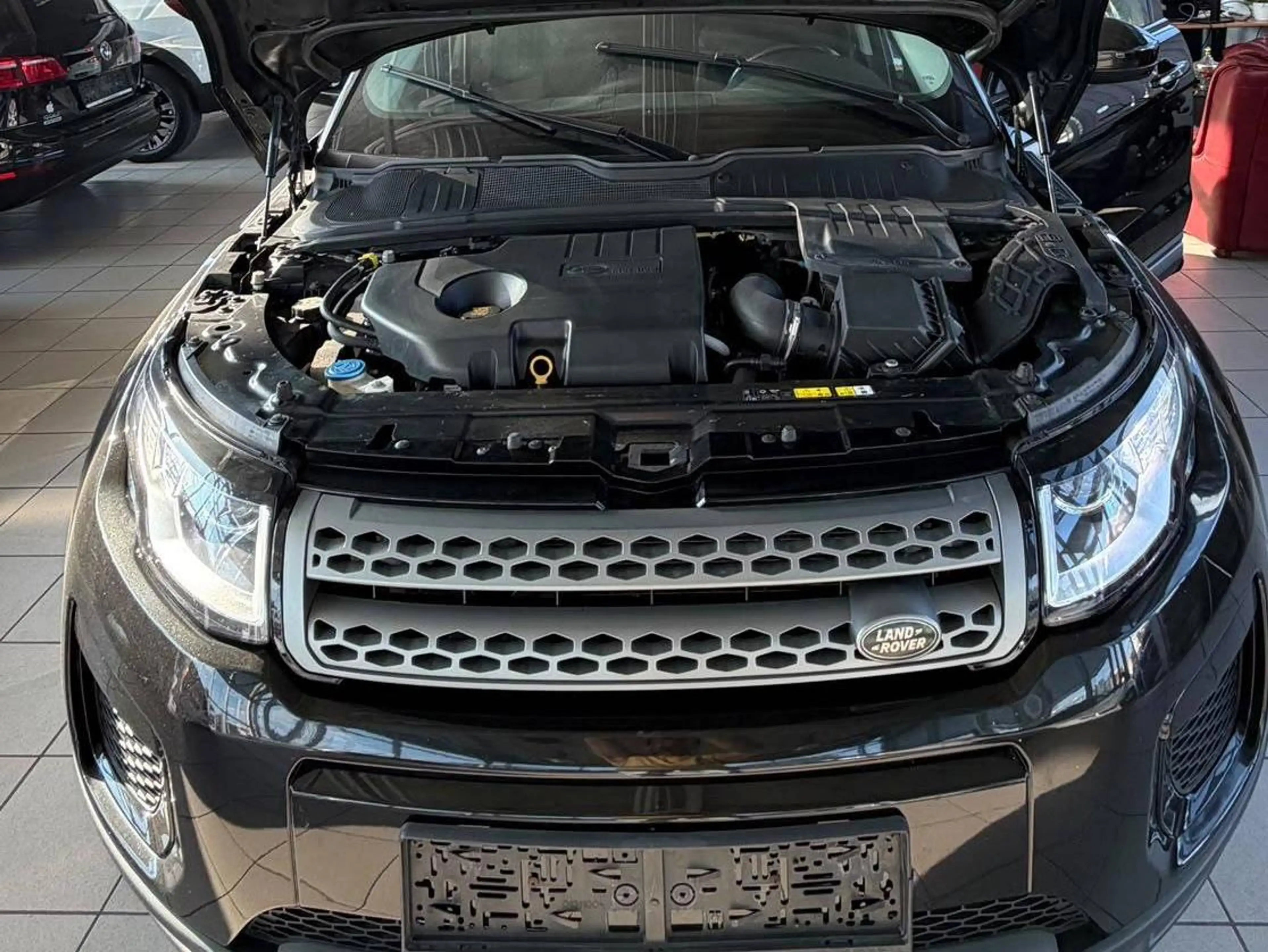 Land Rover Range Rover Evoque Pure — photo 14