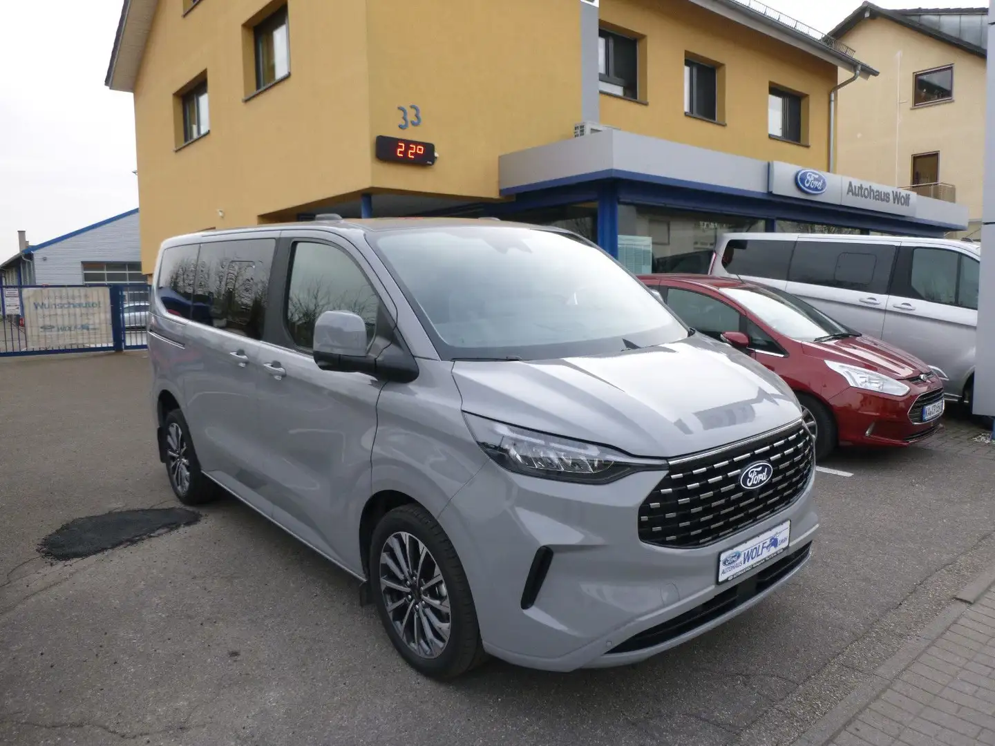 Ford Tourneo Custom L1 Titanium X AHK schwenkbar B&O Grijs - 1