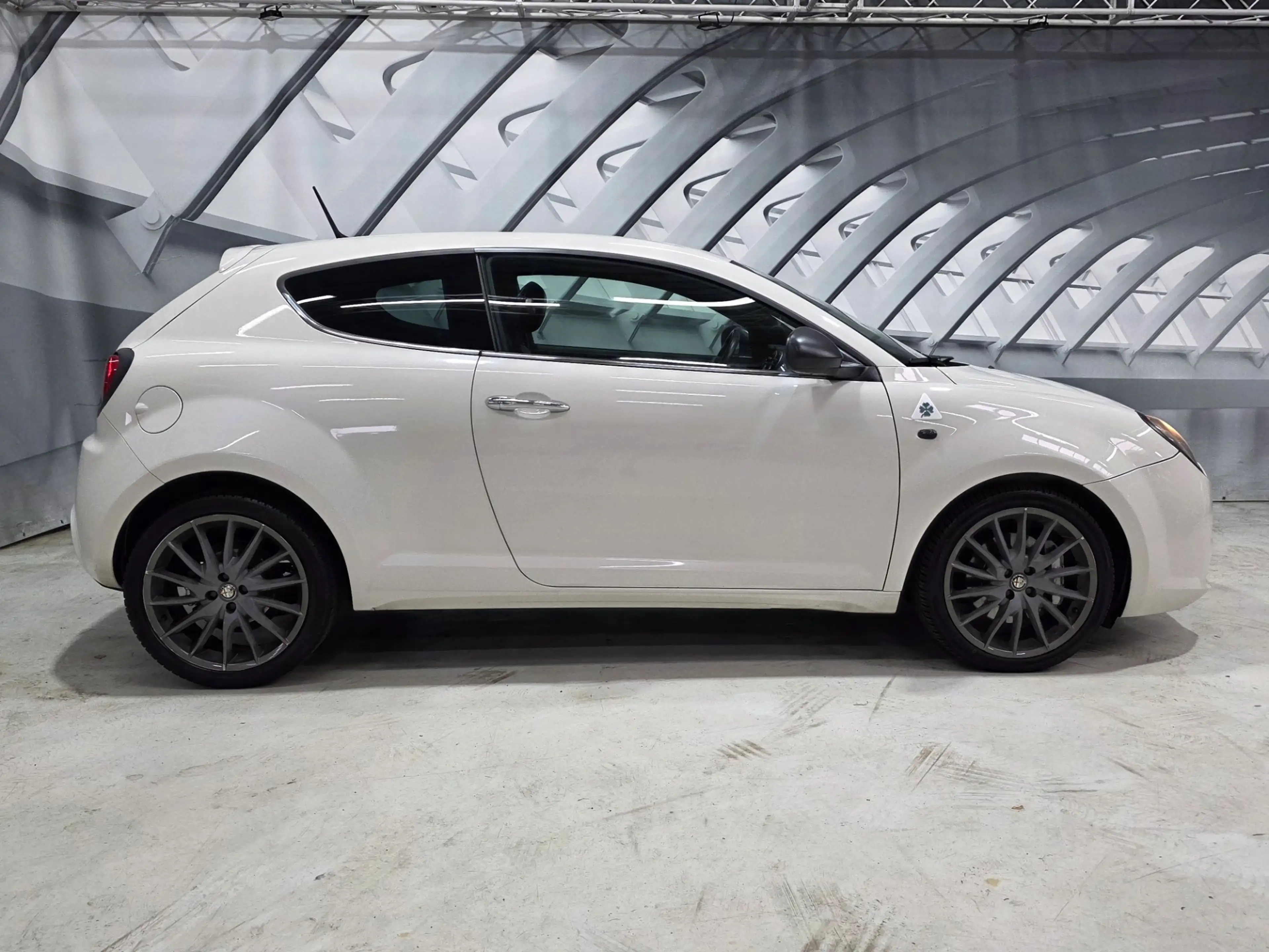 Alfa Romeo MiTo 1.4 T Quadrifoglio Verde leer clima — photo 7