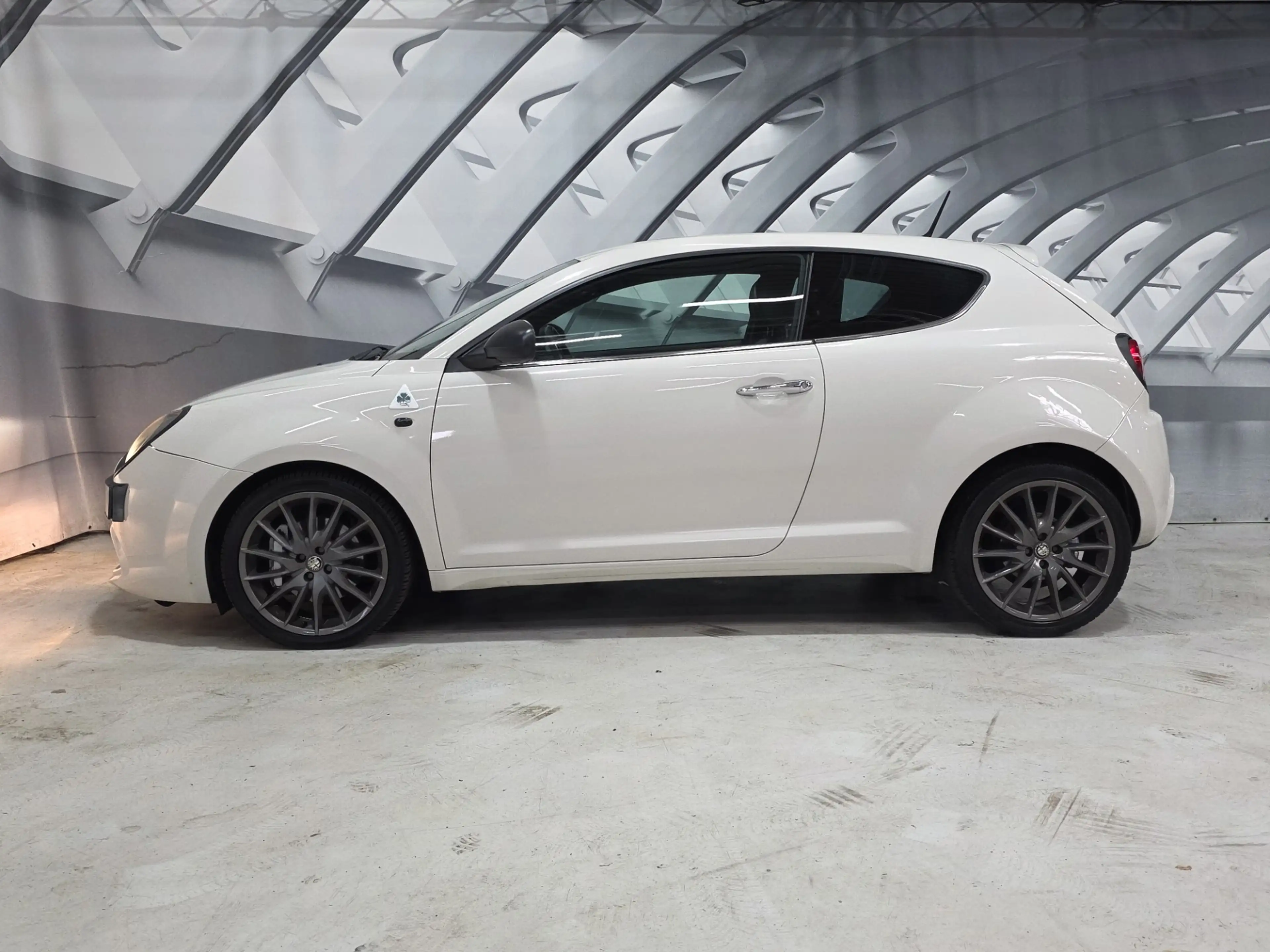 Alfa Romeo MiTo 1.4 T Quadrifoglio Verde leer clima — photo 6