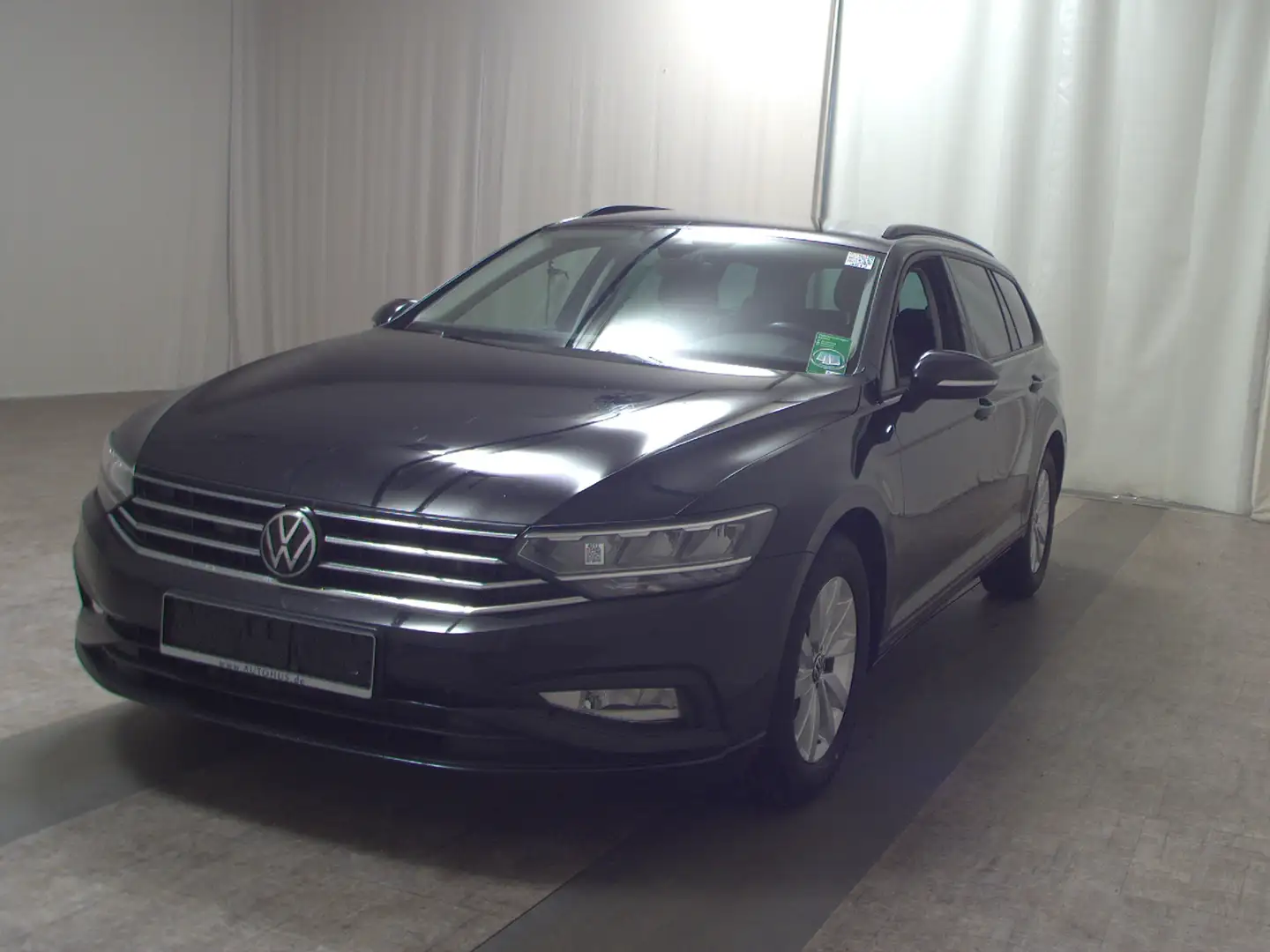 Volkswagen Passat Var. 2.0 TDI Navi LED RFK AHK ACC Noir - 2