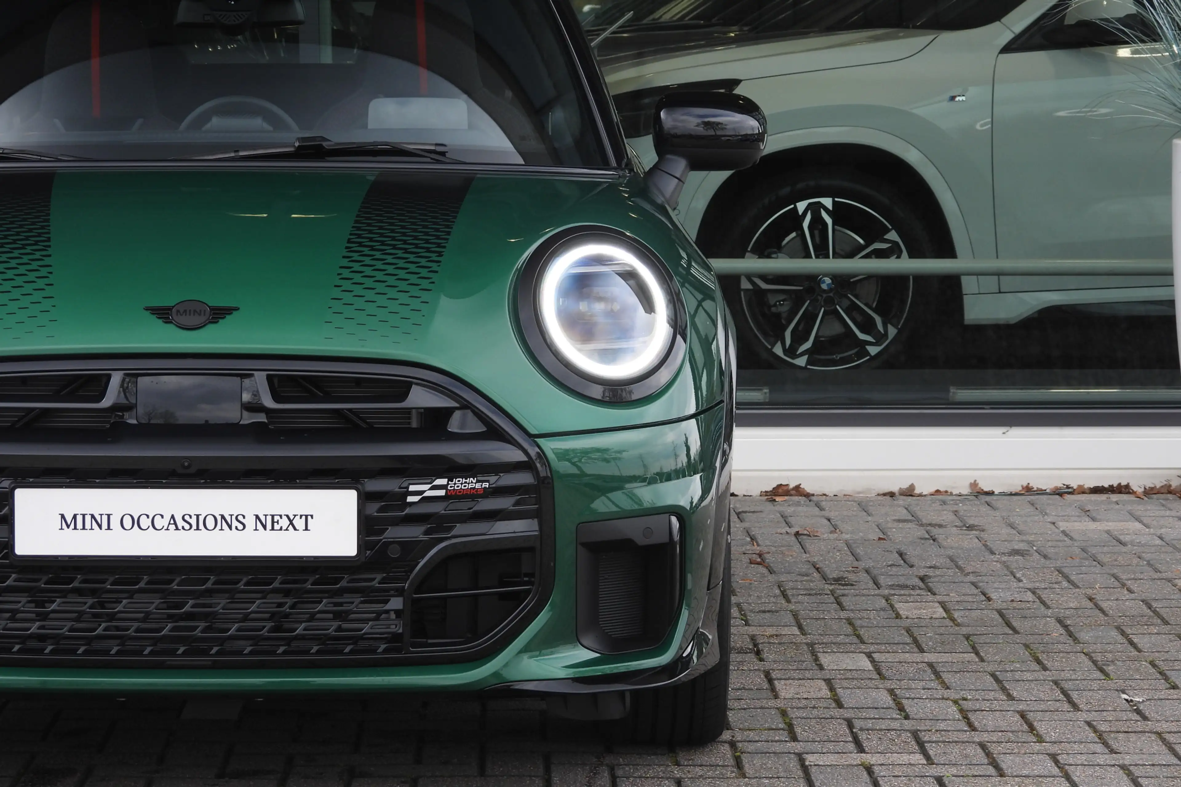 MINI Cooper C Cabrio / Pakket XL / JCW / 18" JCW Lap Spoke 2-tone — photo 10
