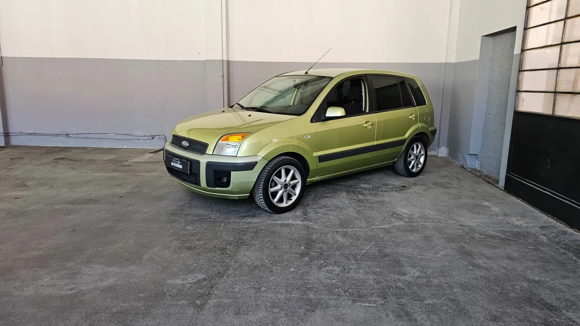 Ford Fusion 1.4 16V 5p. Collection Grün - 1