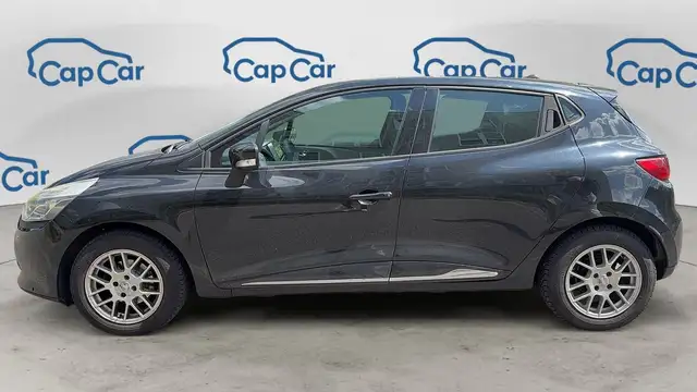 Renault Clio view 2
