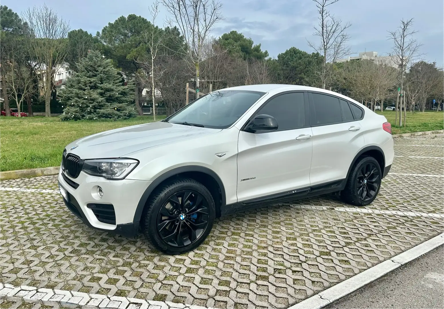 BMW X4 xdrive20d xLine auto my16 - 1