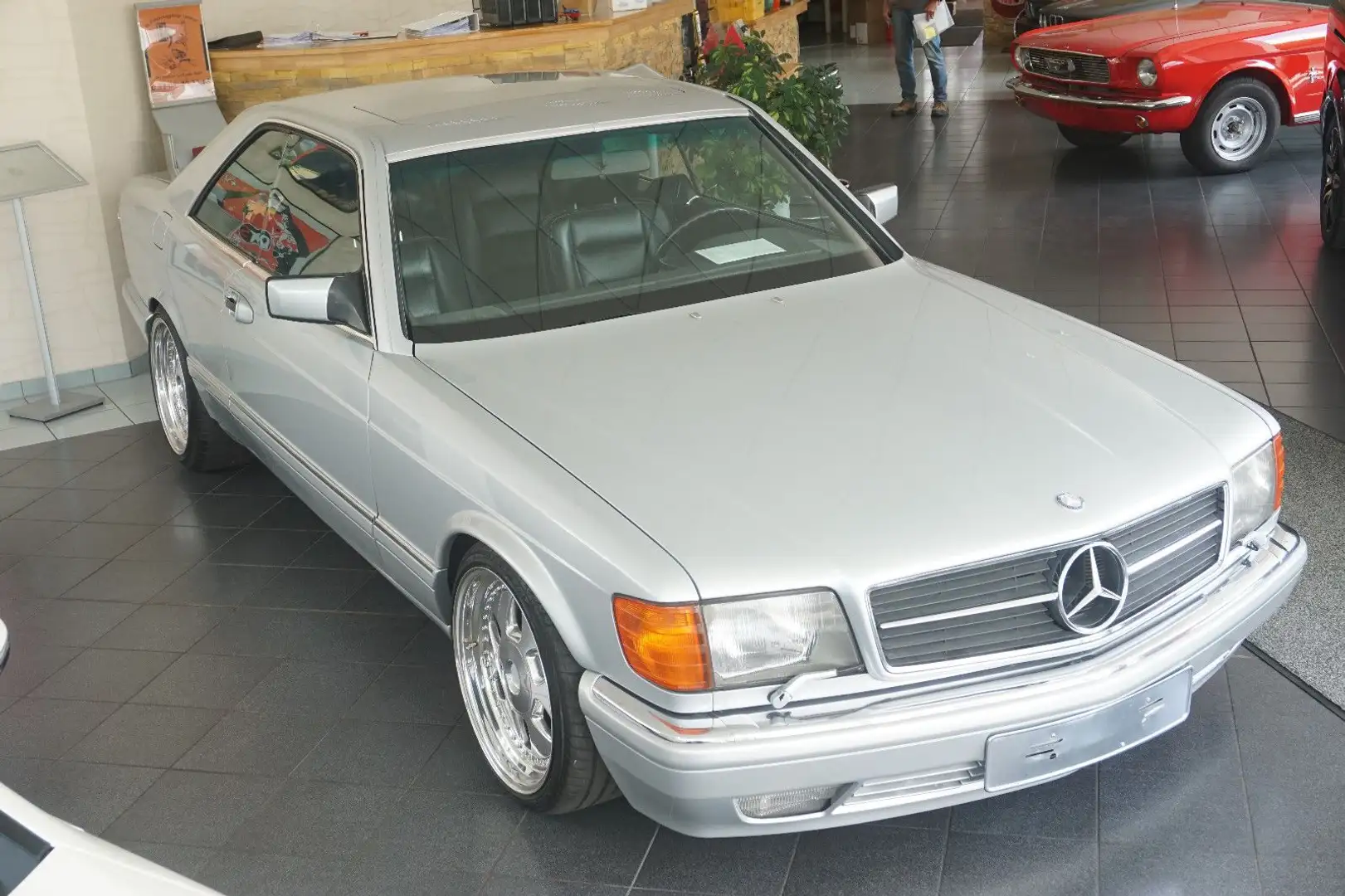 Mercedes-Benz 420 SEC- 1A Zustand mit H-Kennzeichen srebrna - 2