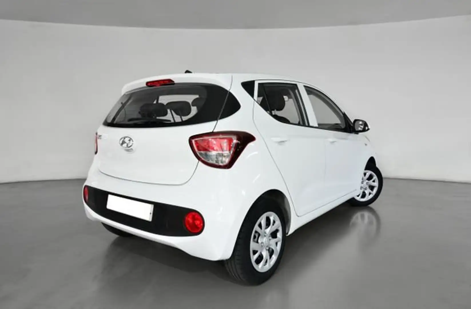 Hyundai i10 1.2 MPi 63,8 kW (87 CV) MT5 2WD Classic Blanco - 2