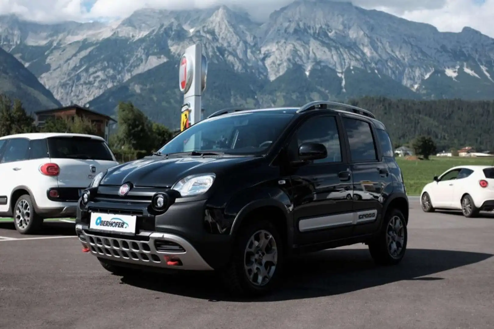 Fiat Panda 0.9 TwinAir 85 Cross 4x4 Schwarz - 1