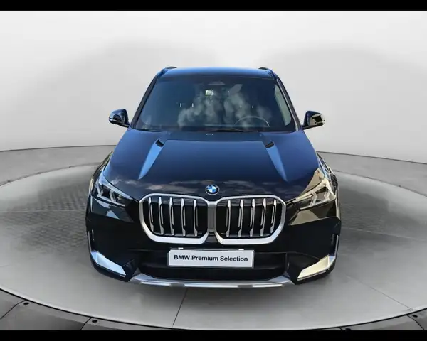 BMW X1 view 3