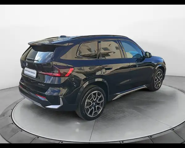 BMW X1 view 6