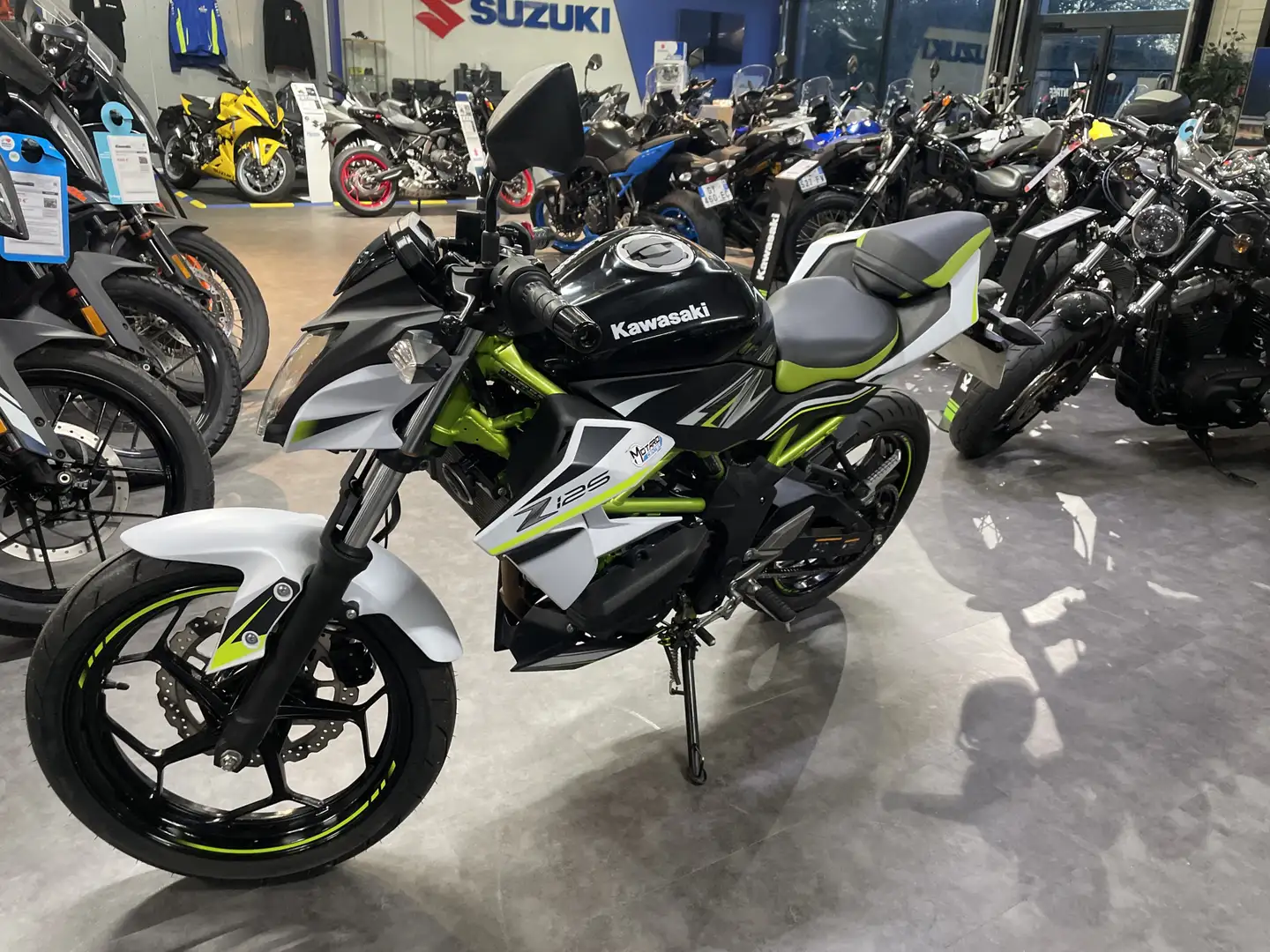 Kawasaki Z 125 Wit - 1