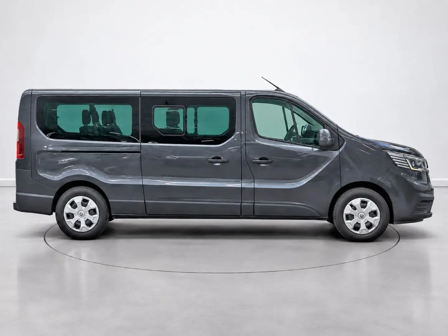 Renault Trafic 2.0dCi Energy Blue Equilibre Largo EDC 110kW Gris - 2