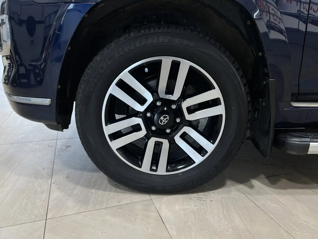 Toyota 4-Runner снимка Toyota 4-Runner