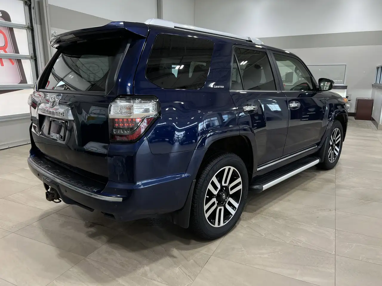 Toyota 4-Runner снимка Toyota 4-Runner