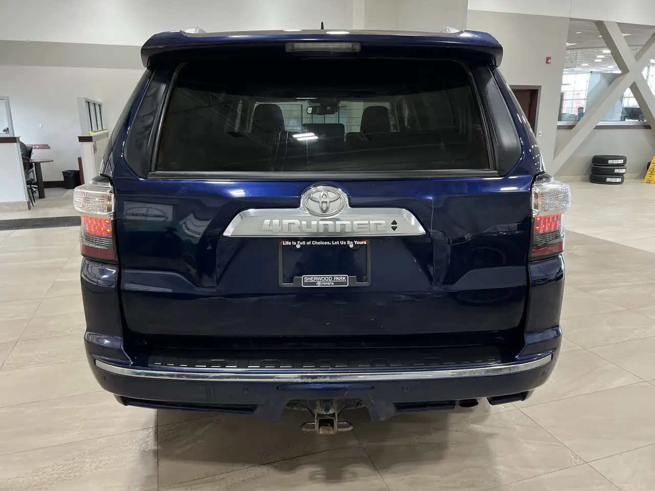 Toyota 4-Runner снимка Toyota 4-Runner