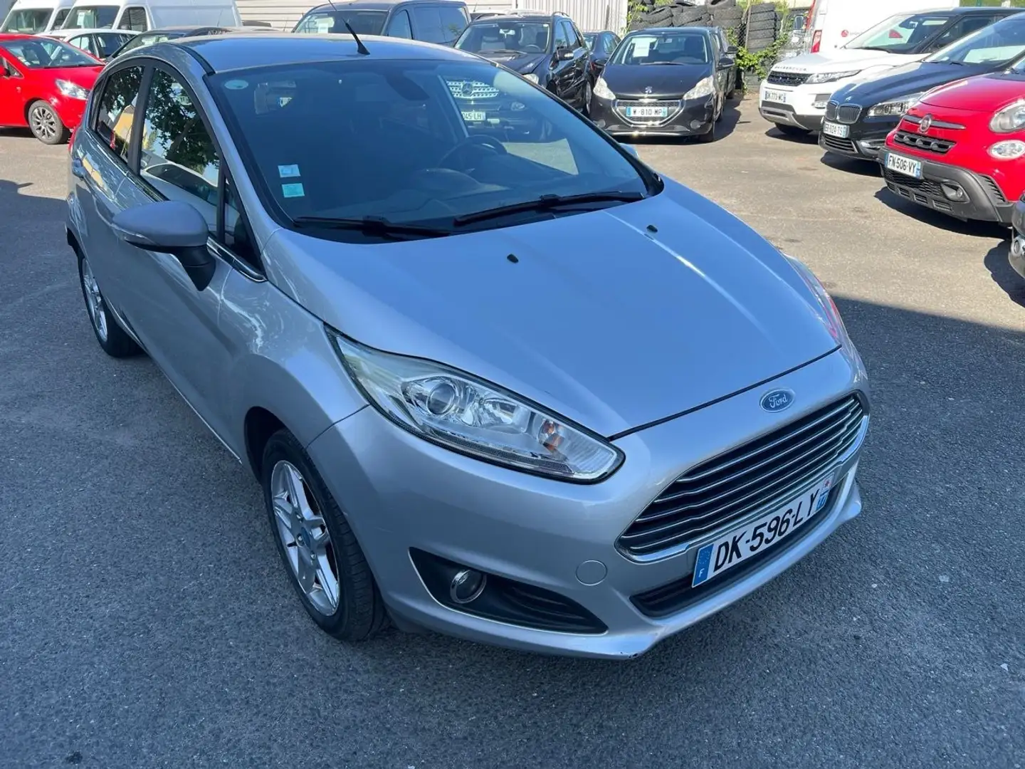 Ford Fiesta 1.6 TDCI 95CH FAP TITANIUM 5P Gris - 1
