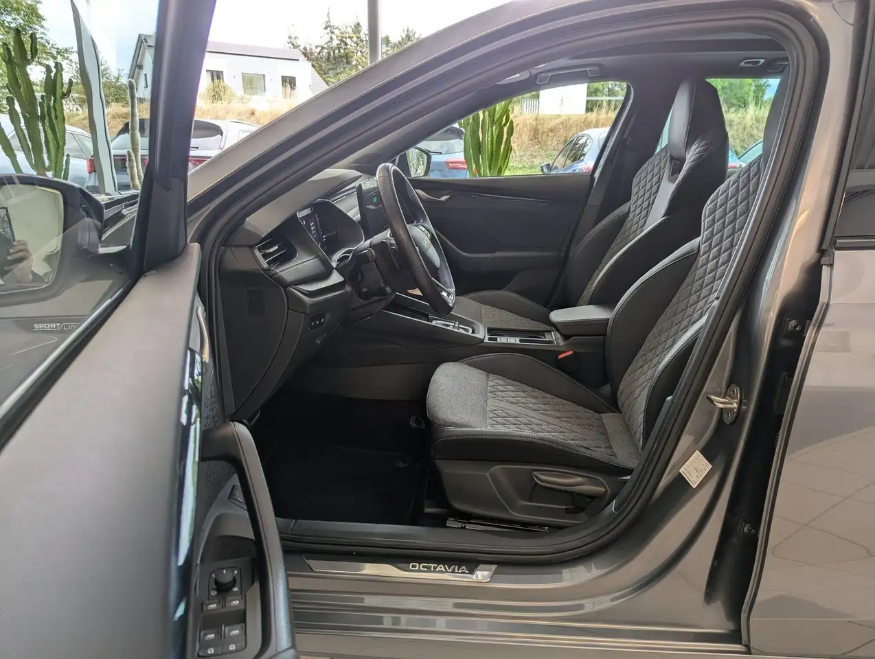Skoda Octavia 1.5 TSI Sportline Pano Martix Cam AHK, миниатюра 13
