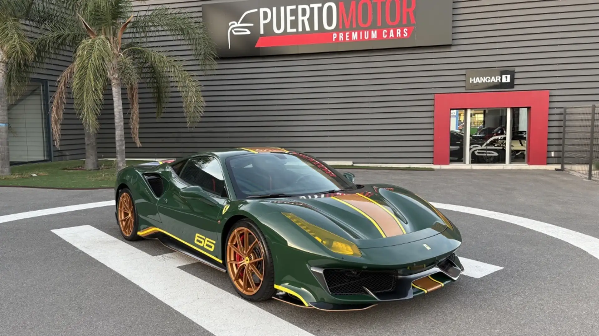Ferrari 488 Pista Verde - 1