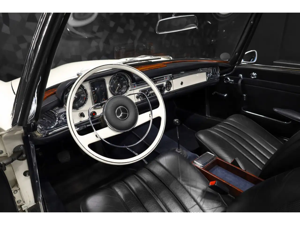 Mercedes-Benz SL 250 PAGODE - 1967, foto 8