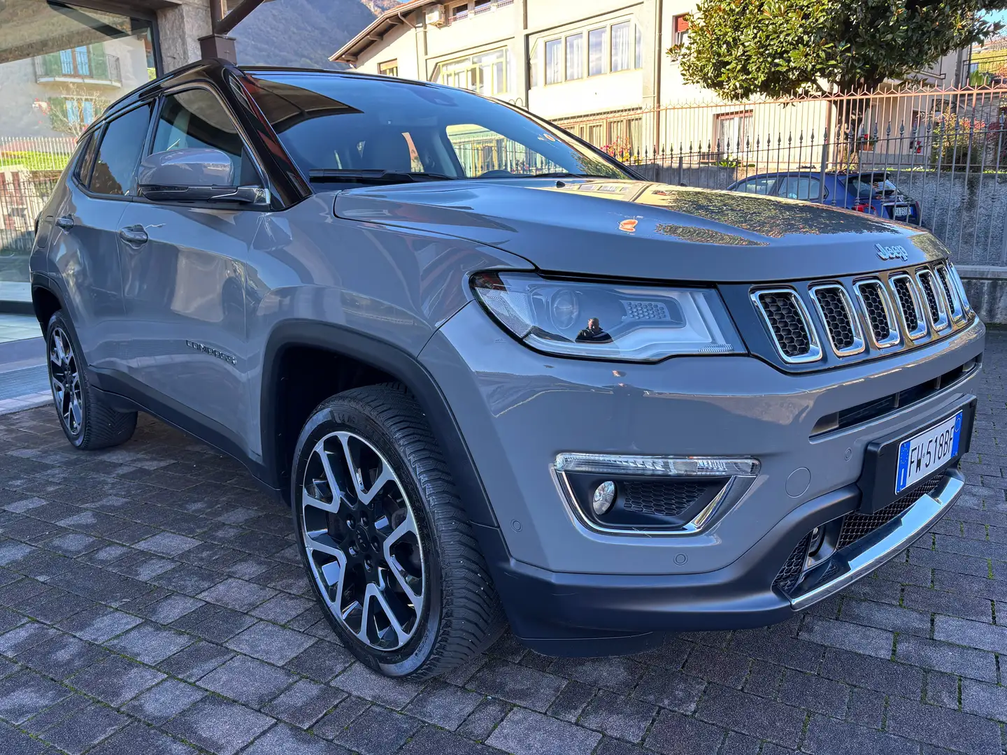 Jeep Compass 2.0 mjt Night Eagle LIMITED 4wd 140cv auto Grigio - 1