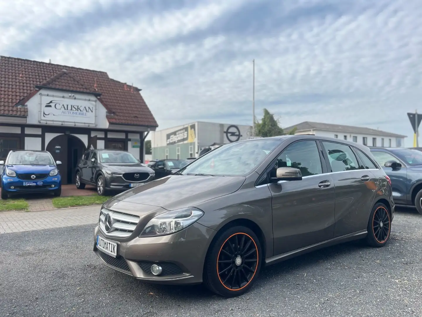Mercedes-Benz B 180 CDI *Pano*Kamera*Leder*AHK°Standheizung Grau - 1