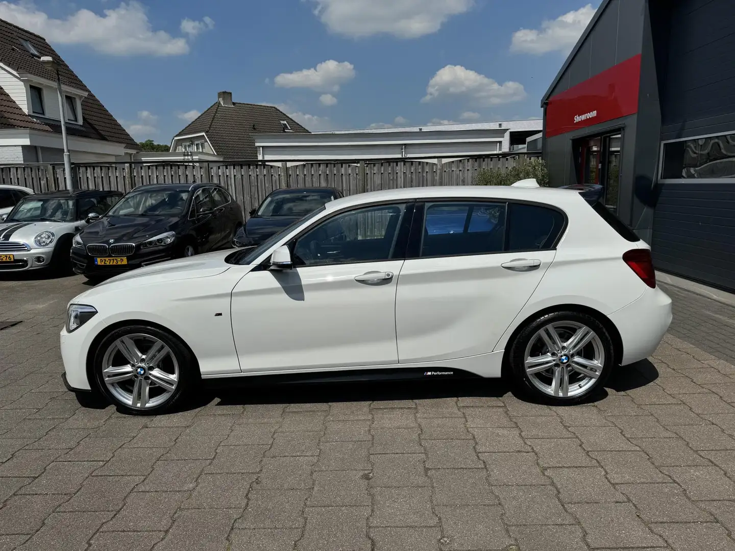 BMW 116 116i Upgrade Edition White - 2