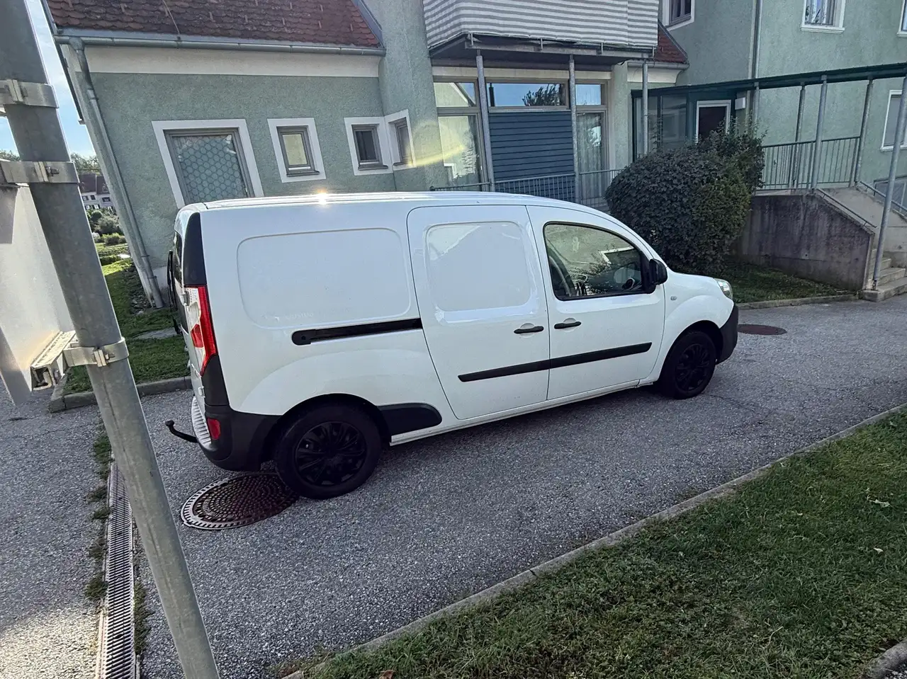 Renault Kangoo — photo 1 of 10